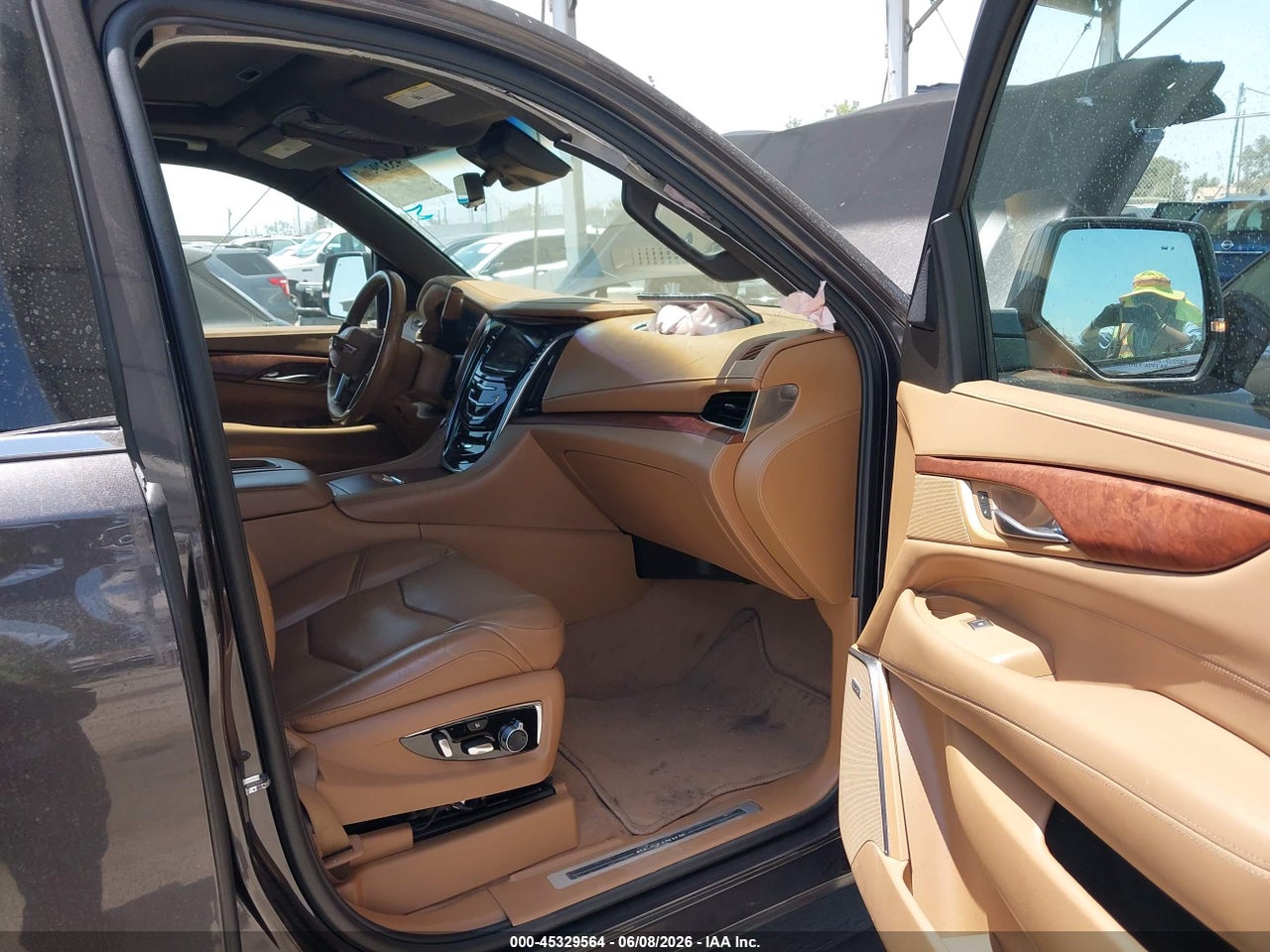 2017 CADILLAC ESCALADE PLATINUM · 5/10