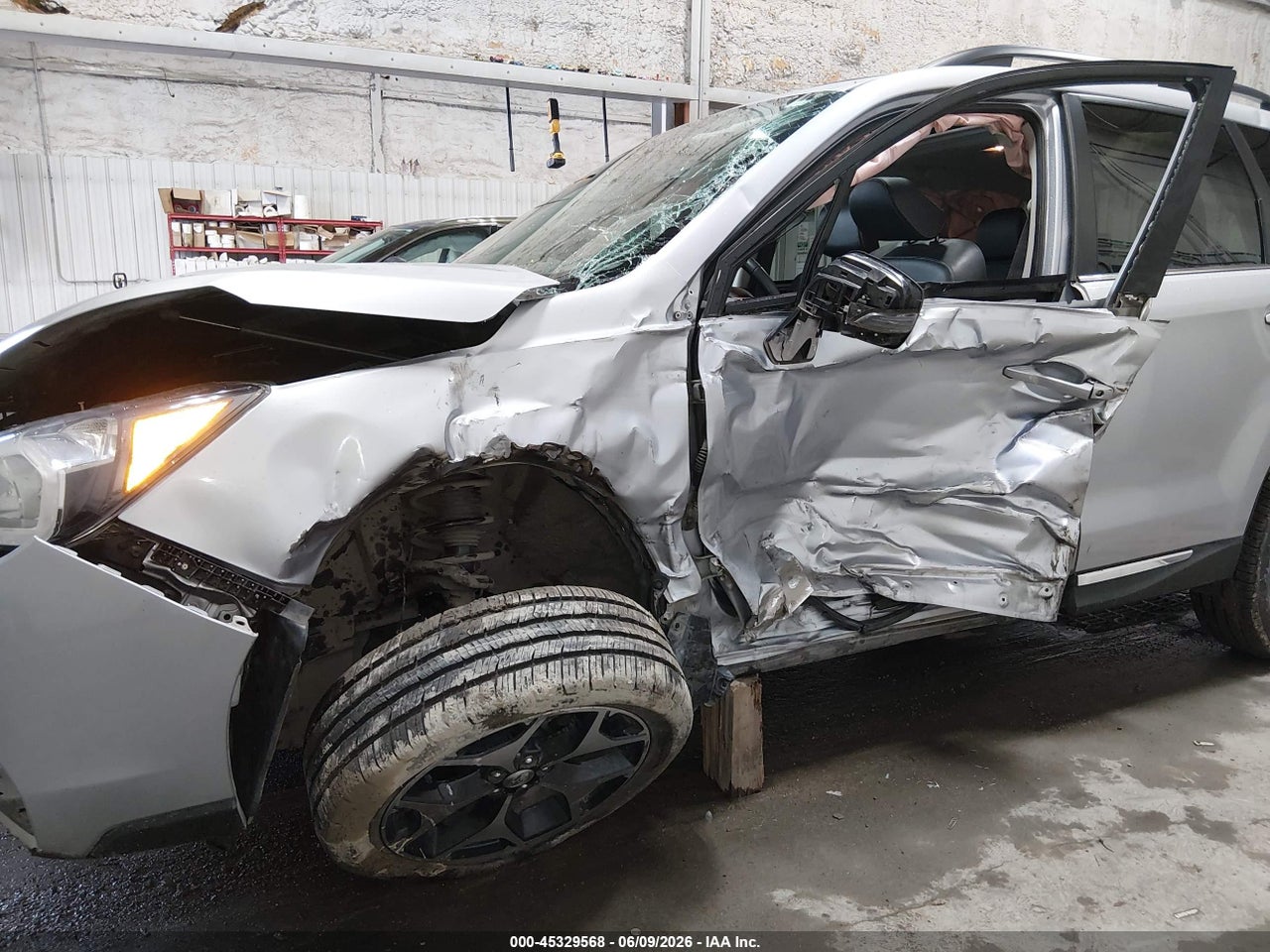 2015 SUBARU FORESTER 2.0XT TOURING · 6/11