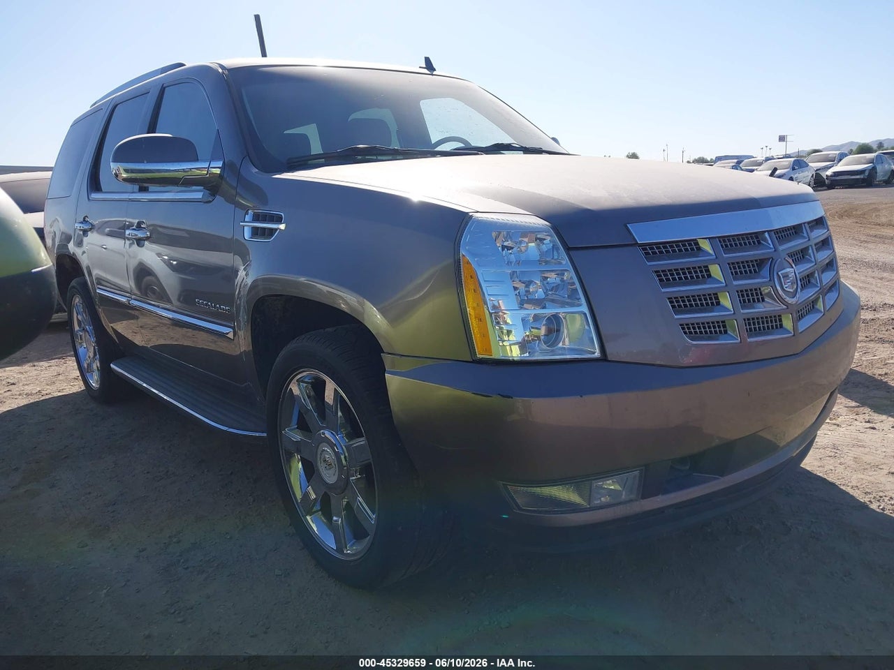 1GYS4BEF9BR****** · 2011 CADILLAC ESCALADE LUXURY