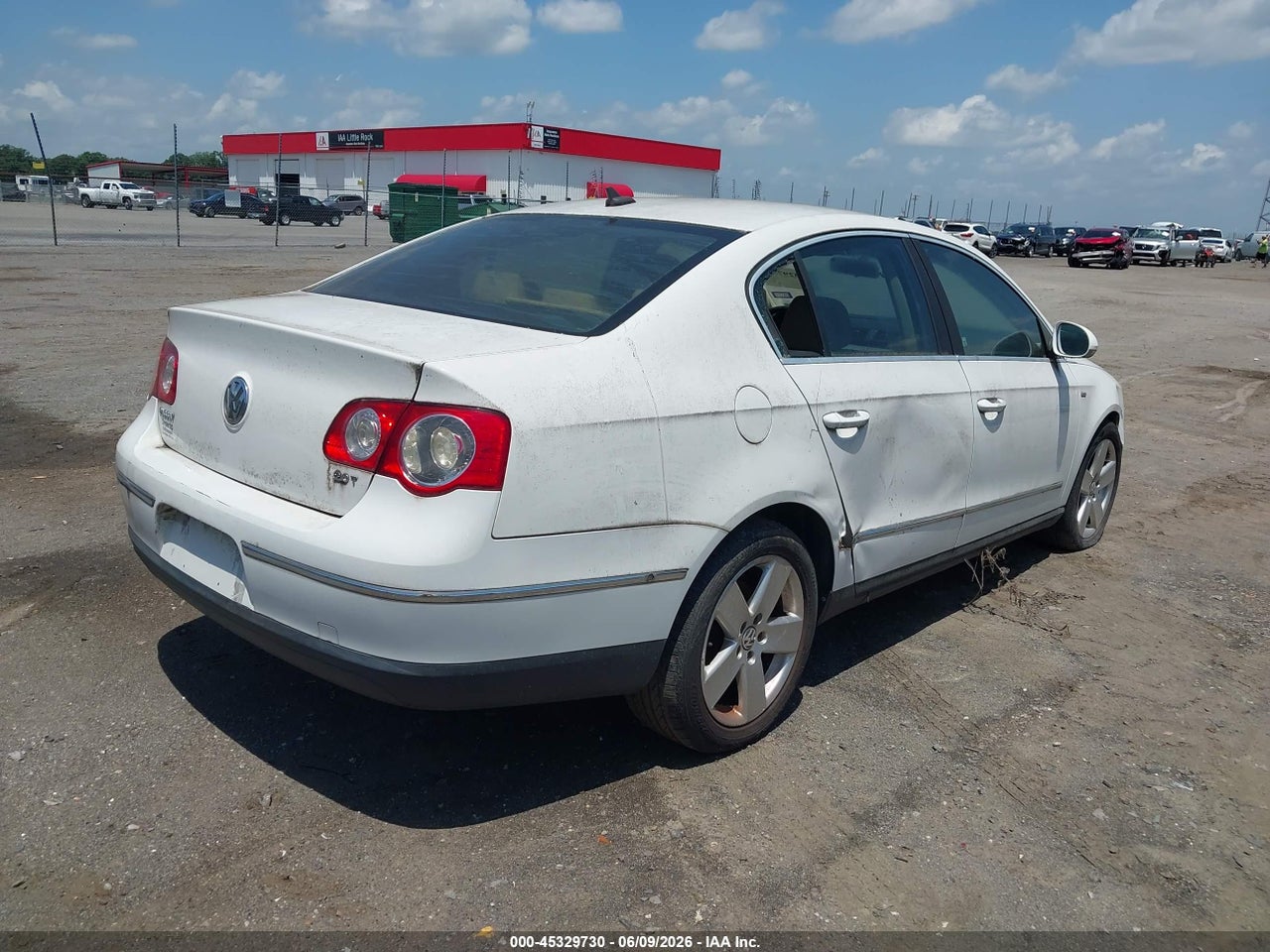 2007 VOLKSWAGEN PASSAT 2.0T WOLFSBURG EDITION · 4/10