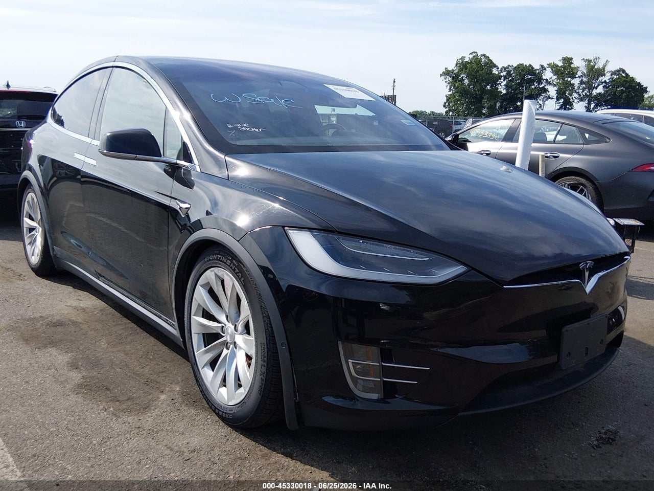 5YJXCDE28JF****** · 2018 TESLA MODEL X