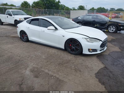 2015 TESLA MODEL S 85D/P85D