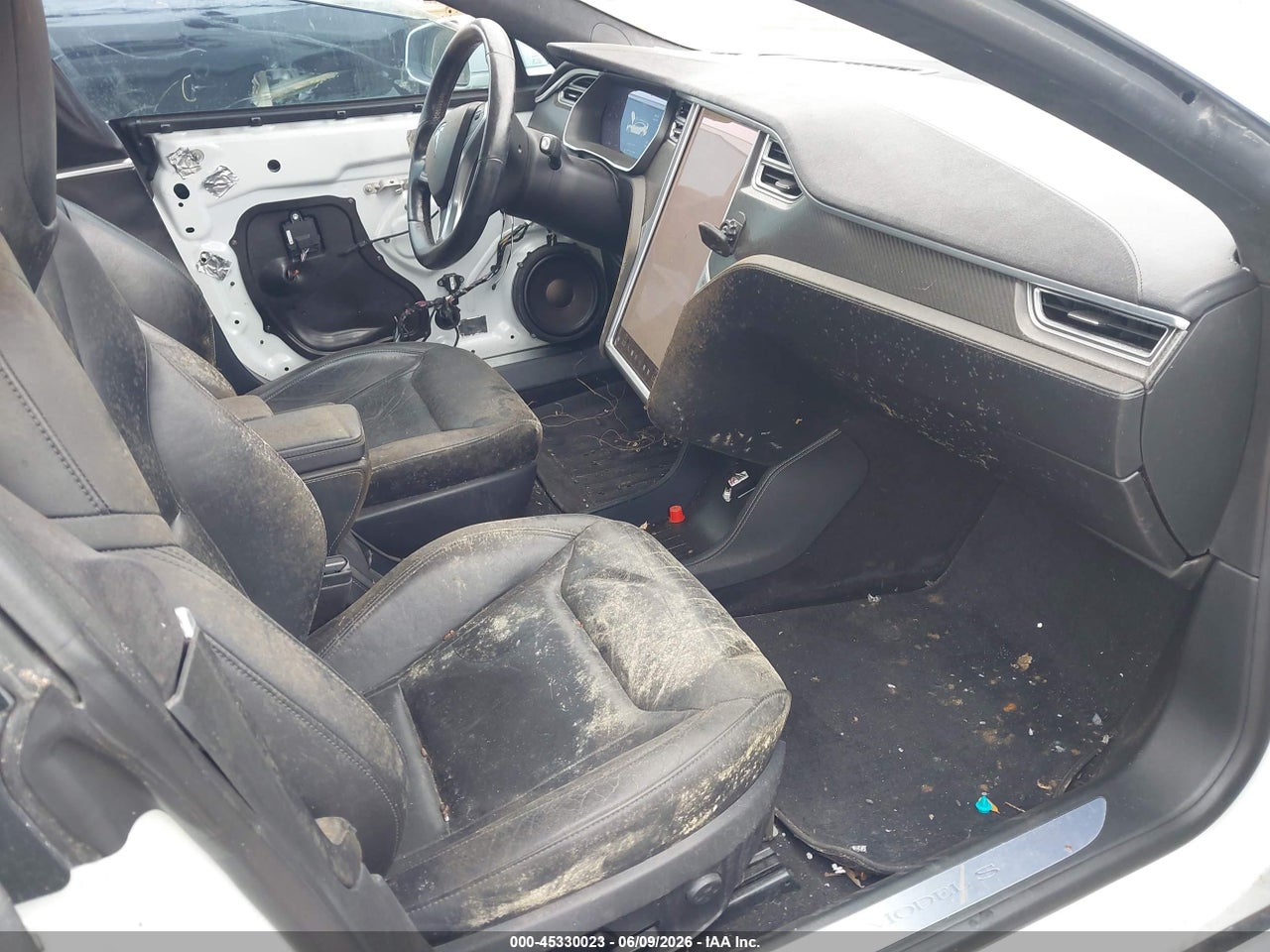 2015 TESLA MODEL S 85D/P85D · 5/10