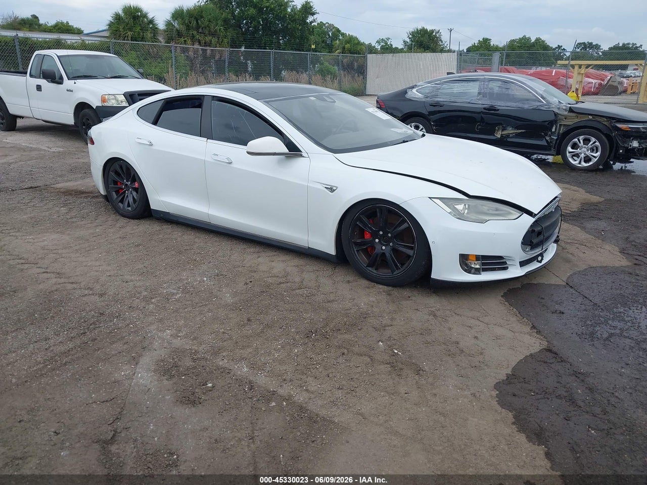 5YJSA4H45FF****** · 2015 TESLA MODEL S 85D/P85D