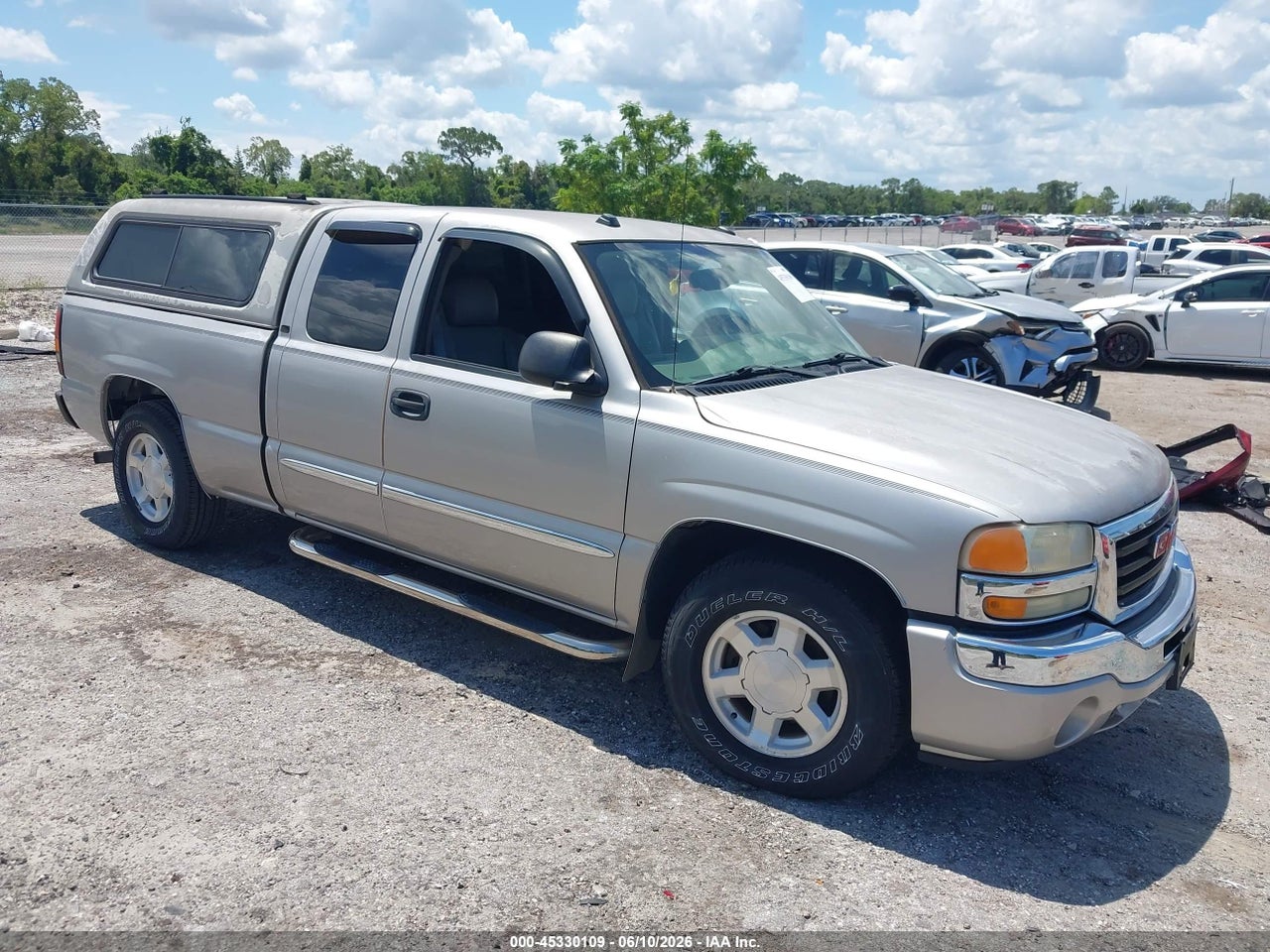 2GTEC19T351****** · 2005 GMC SIERRA 1500 SLT