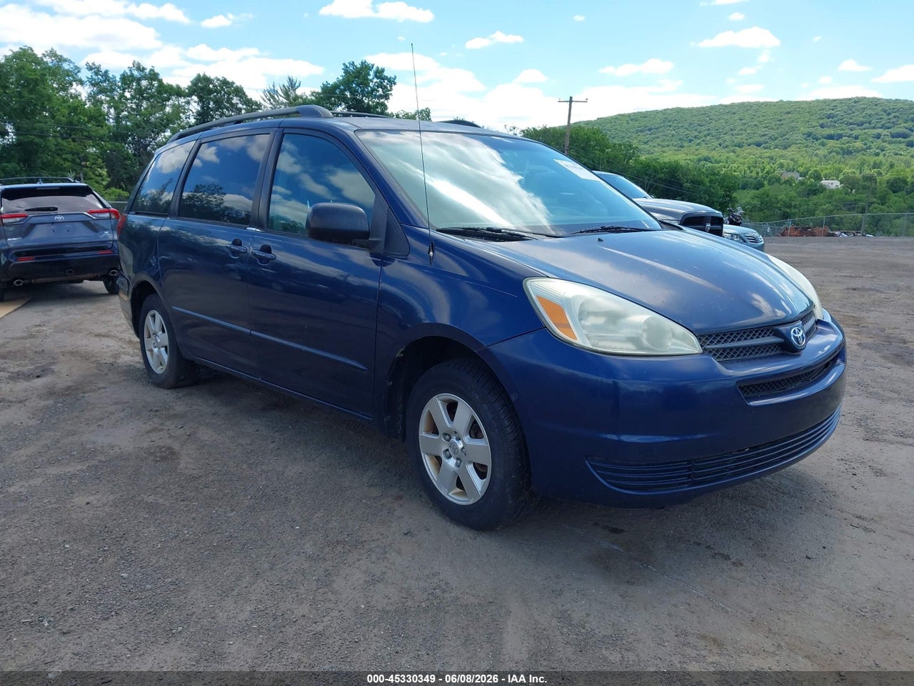 5TDZA23C95S****** · 2005 TOYOTA SIENNA LE
