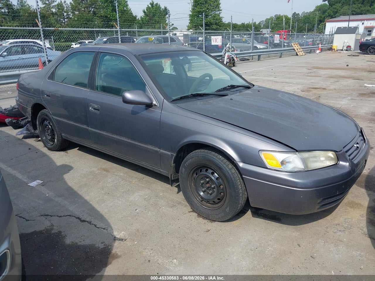 4T1BG22K4WU****** · 1998 TOYOTA CAMRY LE