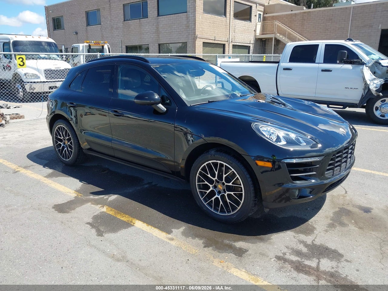 WP1AA2A54JL****** · 2018 PORSCHE MACAN SPORT EDITION