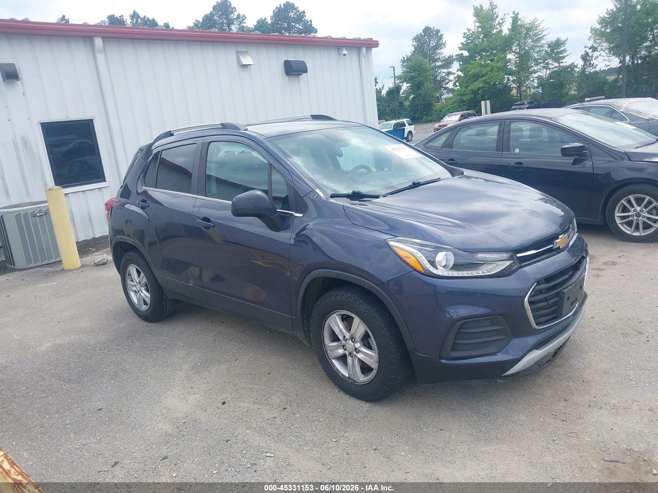 3GNCJLSB9KL****** · 2019 CHEVROLET TRAX LT
