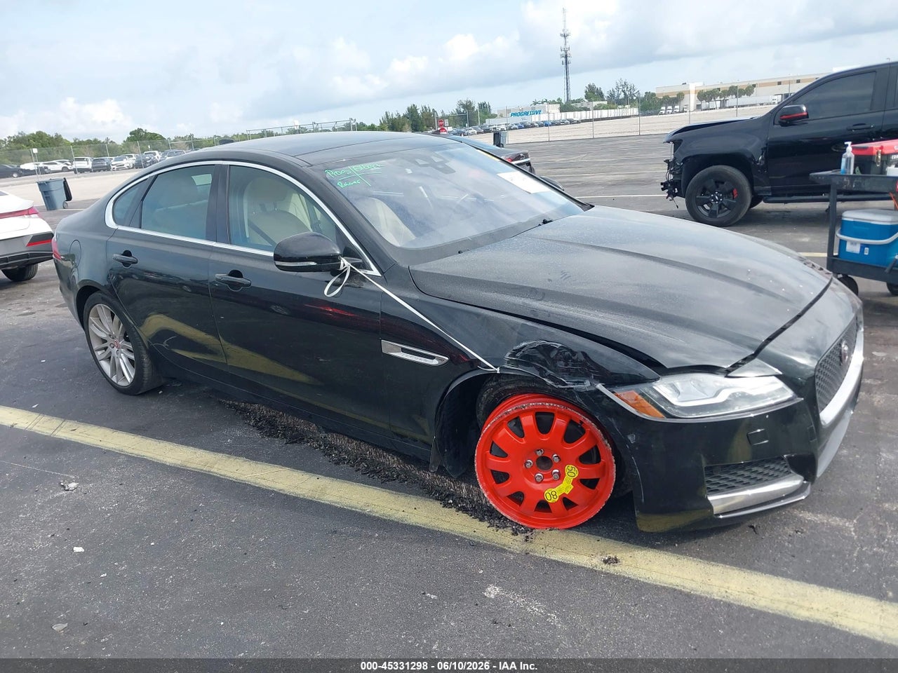 SAJBE4BV7GC****** · 2016 JAGUAR XF 35T PRESTIGE