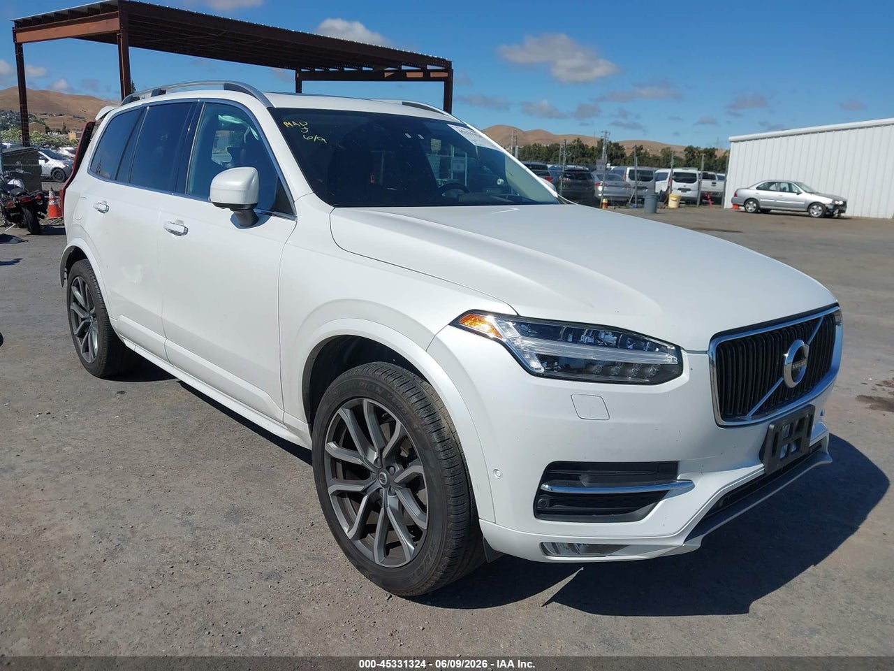 YV4A22PK6K1****** · 2019 VOLVO XC90 T6 MOMENTUM