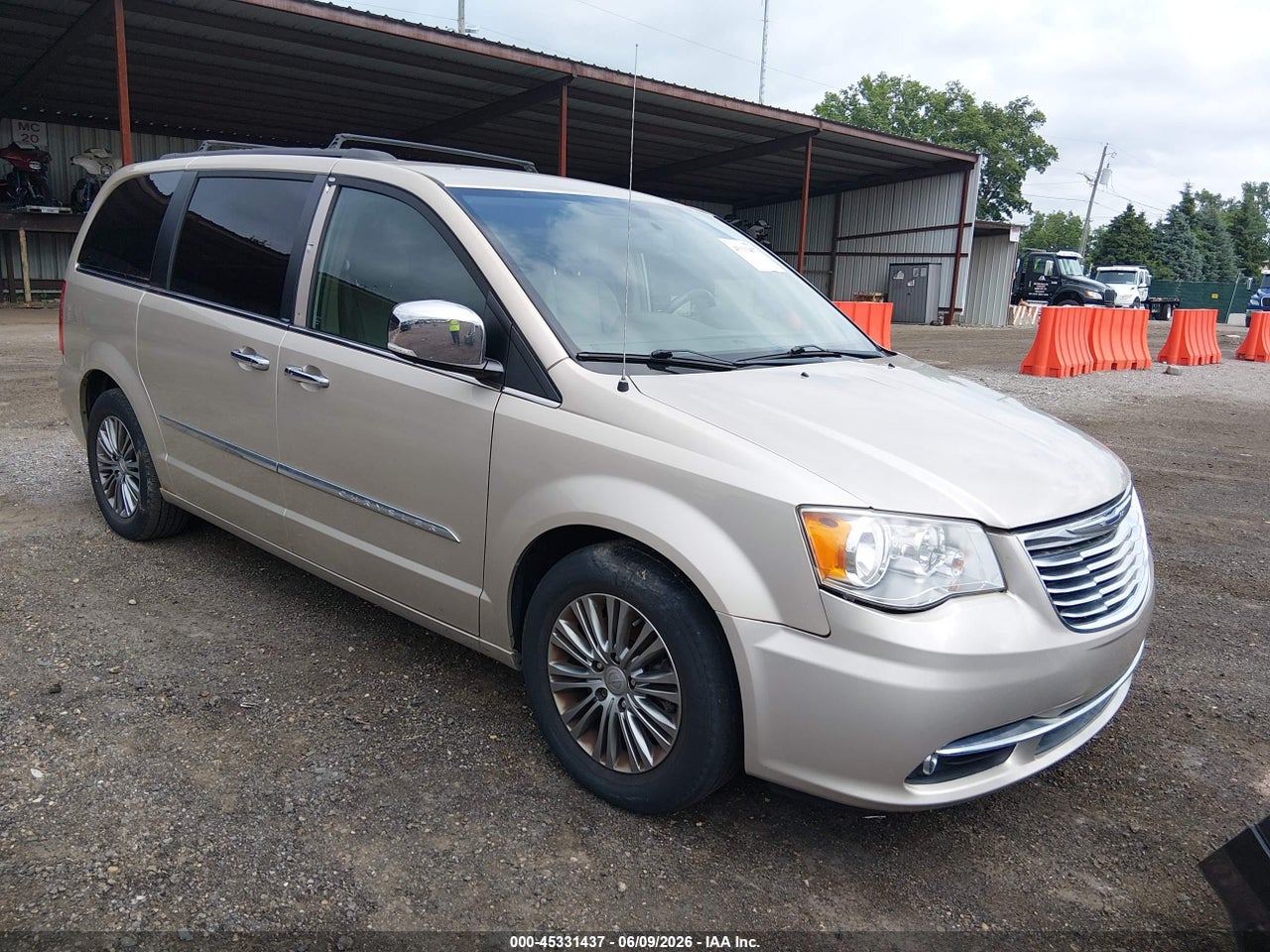 2C4RC1CG8ER****** · 2014 CHRYSLER TOWN &amp; COUNTRY TOURING-L