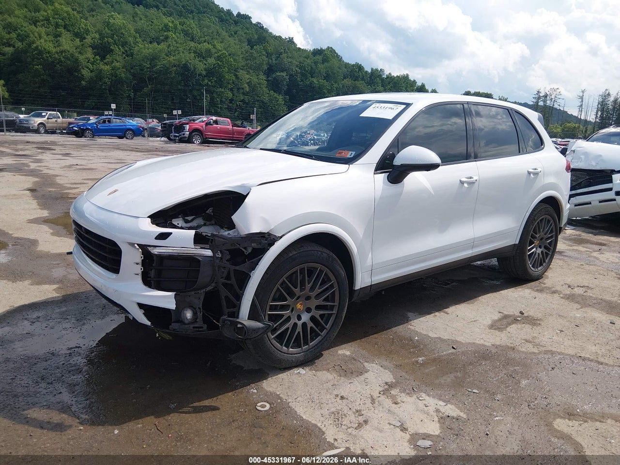 2017 PORSCHE CAYENNE PLATINUM EDITION · 2/11