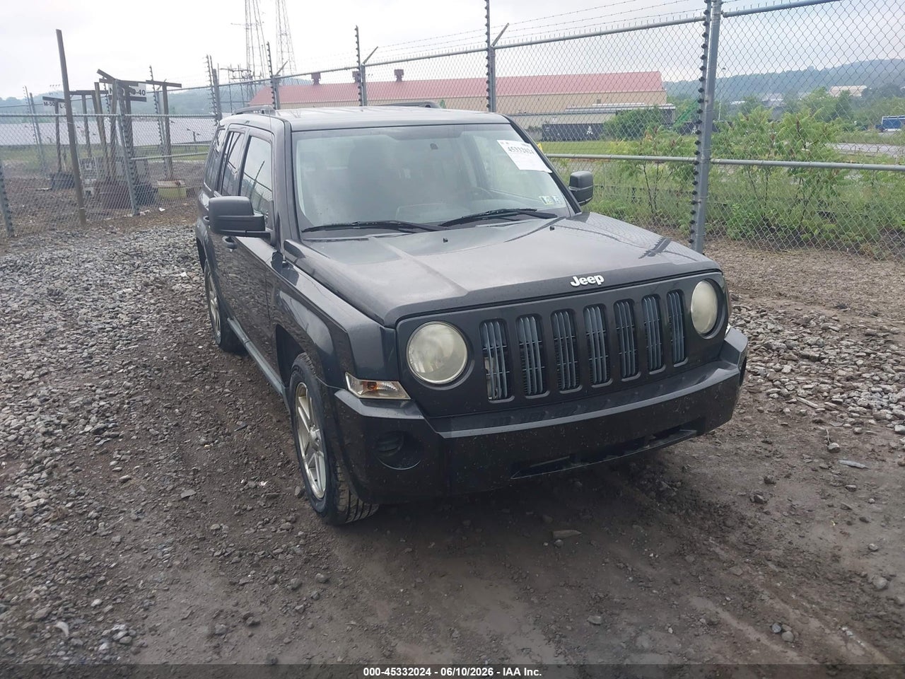 1J8FF28W88D****** · 2008 JEEP PATRIOT SPORT
