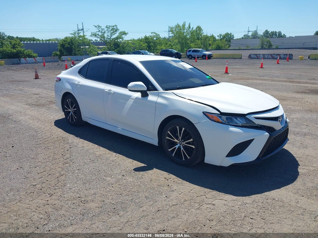 4T1B11HK1JU****** · 2018 TOYOTA CAMRY SE