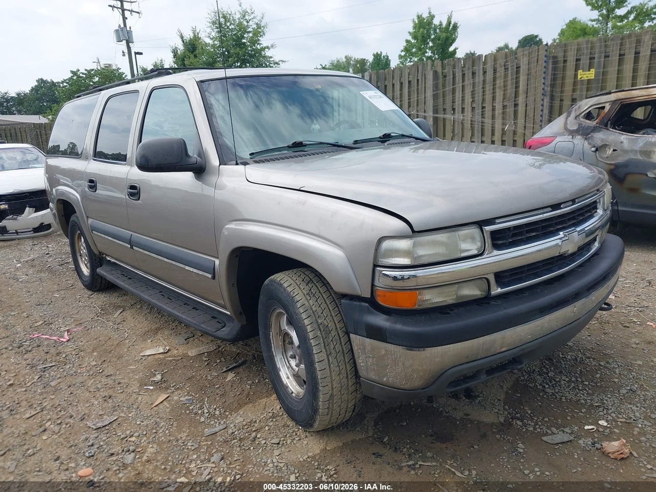3GNFK16Z42G****** · 2002 CHEVROLET SUBURBAN 1500 LS