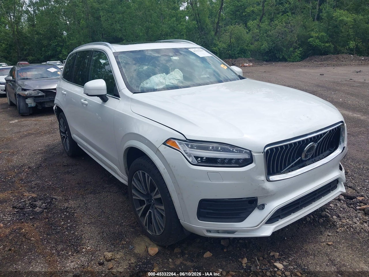 YV4102PK8N1****** · 2022 VOLVO XC90 T5 MOMENTUM 7 PASSENGER