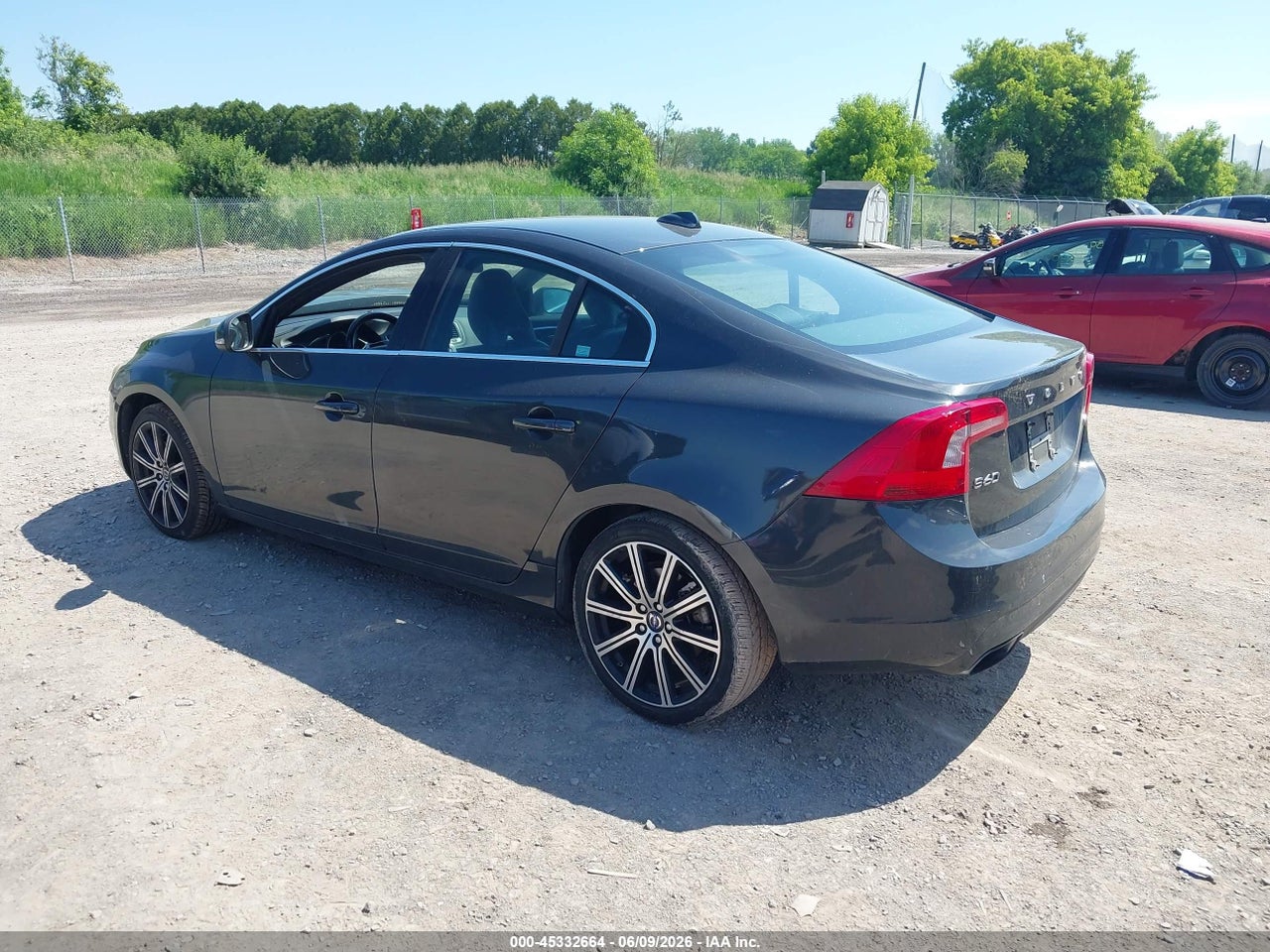 2015 VOLVO S60 T6 PLATINUM · 3/11