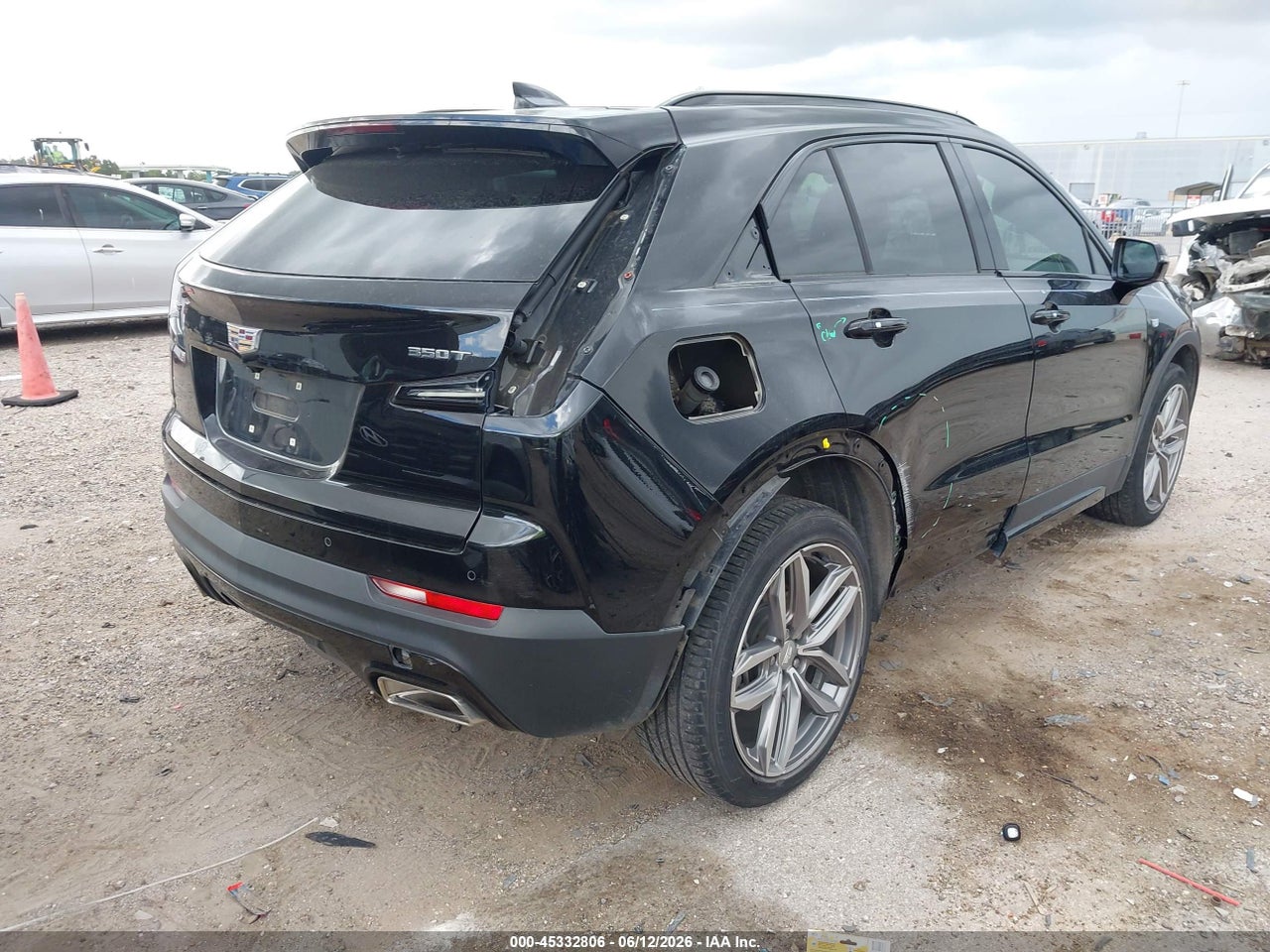 2022 CADILLAC XT4 FWD SPORT · 4/11
