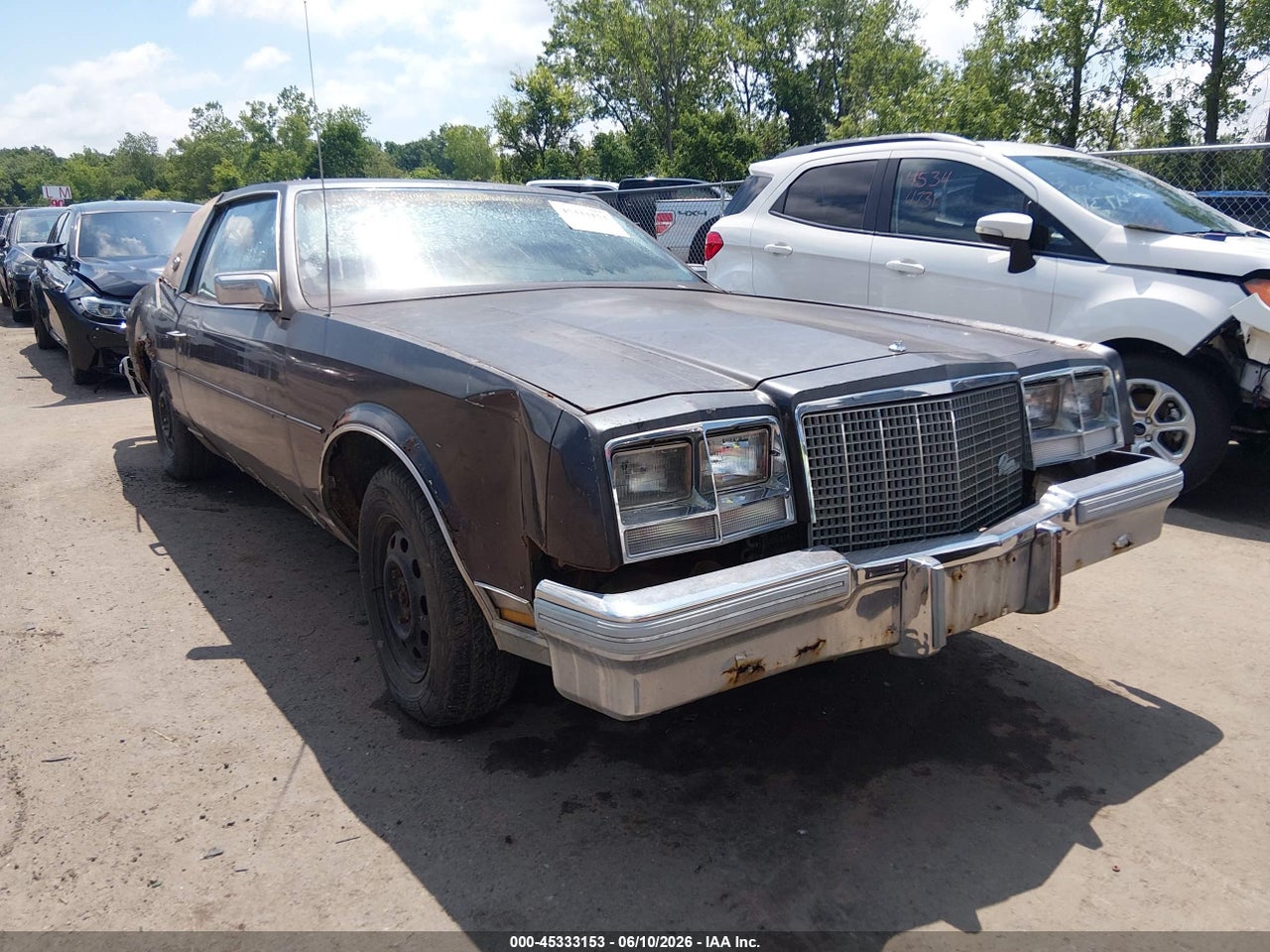 1G4AZ57YXBE****** · 1981 BUICK RIVIERA