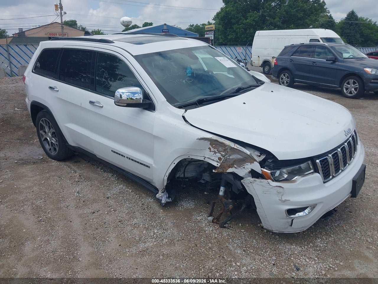 1C4RJFBG4KC****** · 2019 JEEP GRAND CHEROKEE LIMITED 4X4