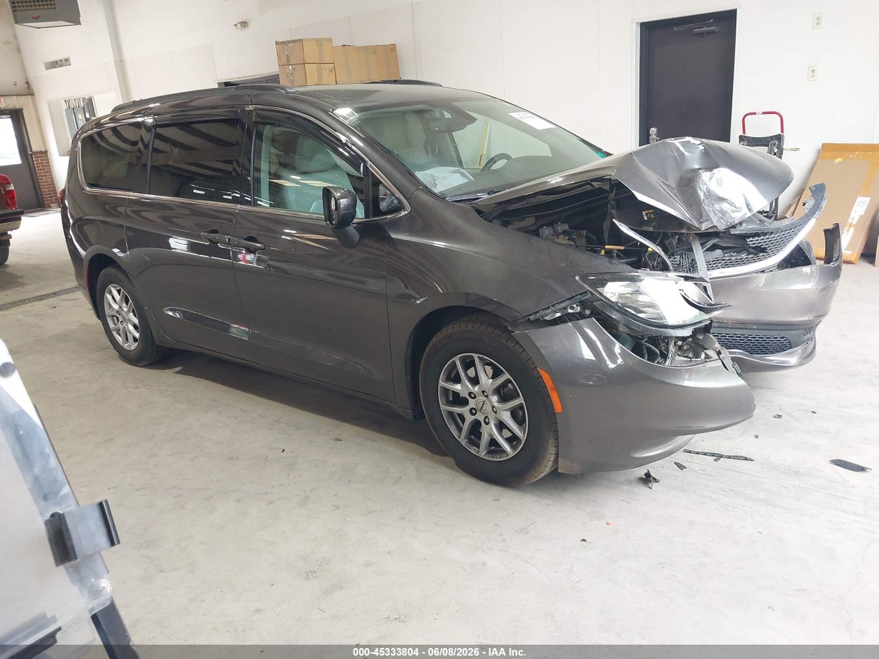 2C4RC1DG1MR****** · 2021 CHRYSLER VOYAGER LXI