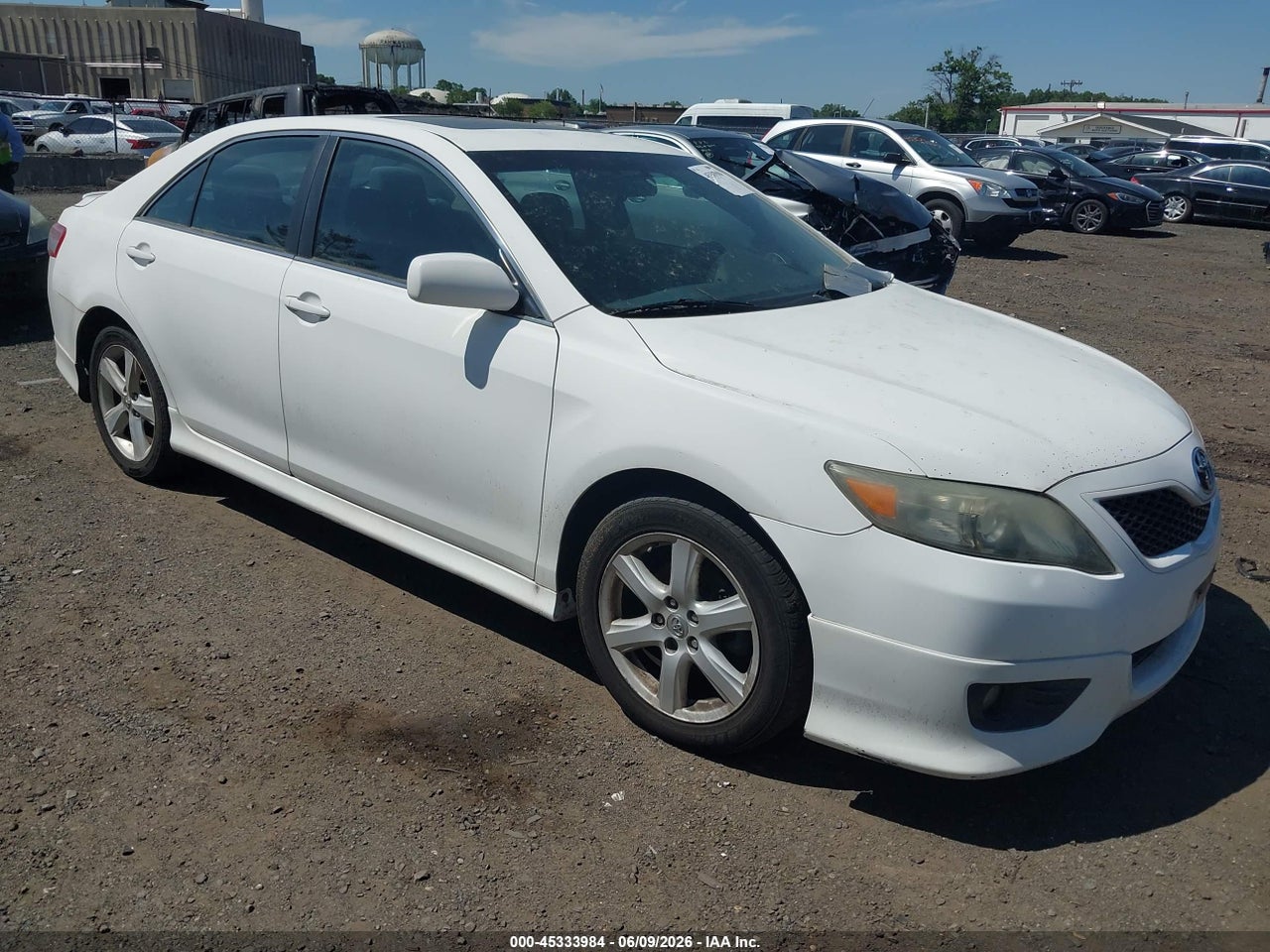 4T1BF3EK8BU****** · 2011 TOYOTA CAMRY SE