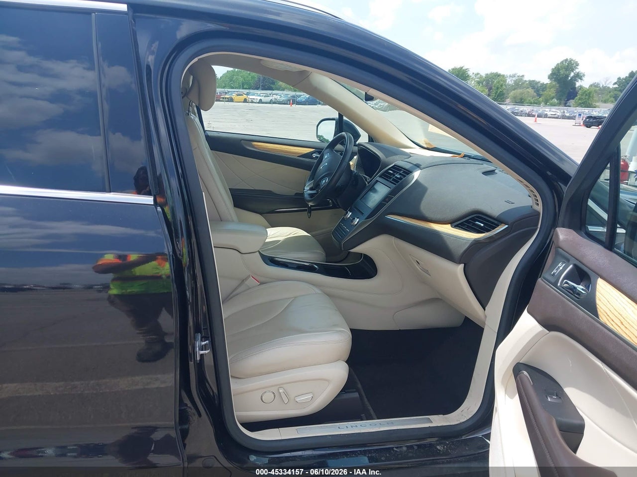 2015 LINCOLN MKC · 5/11