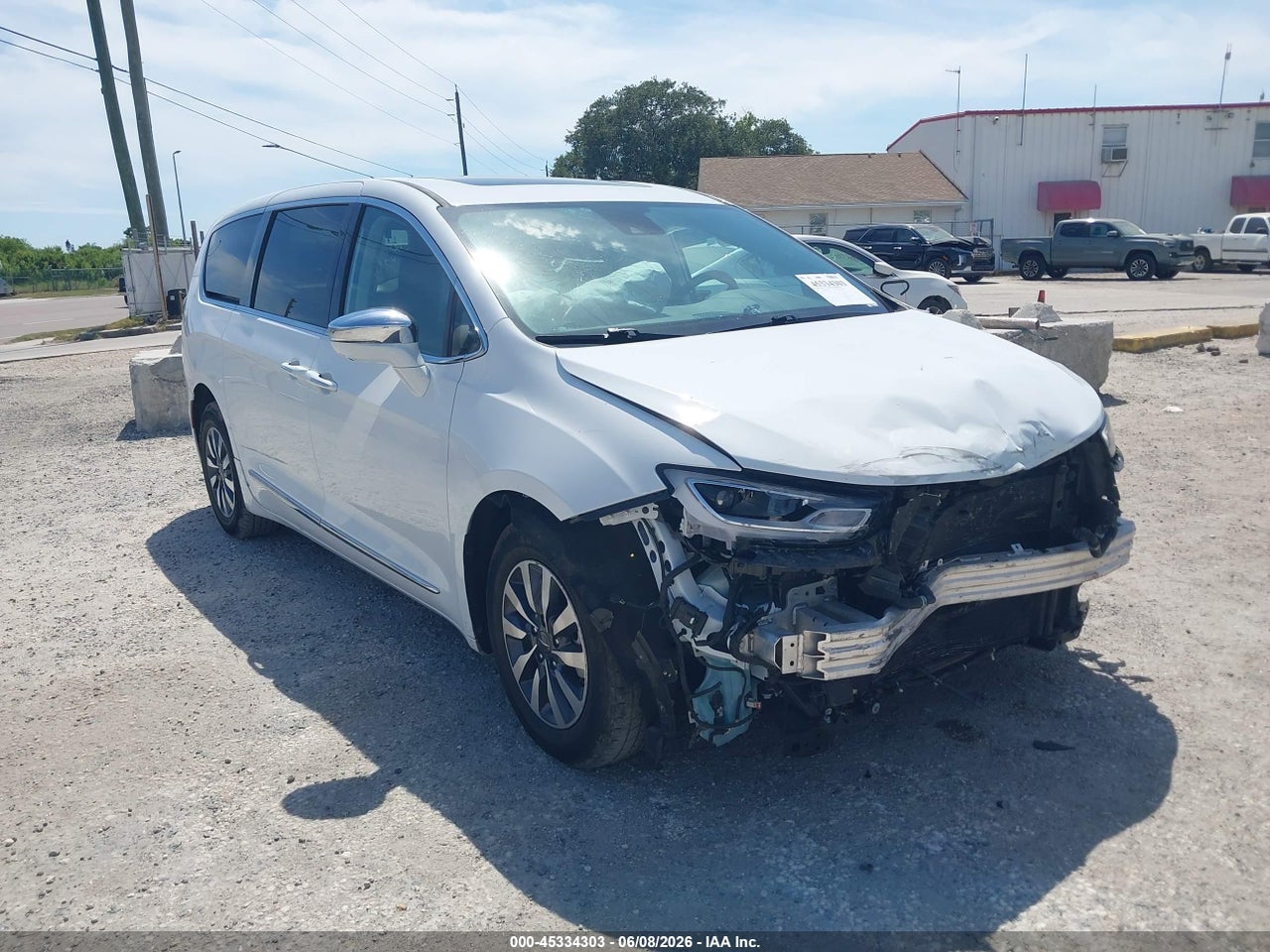 2C4RC1S78NR****** · 2022 CHRYSLER PACIFICA HYBRID LIMITED