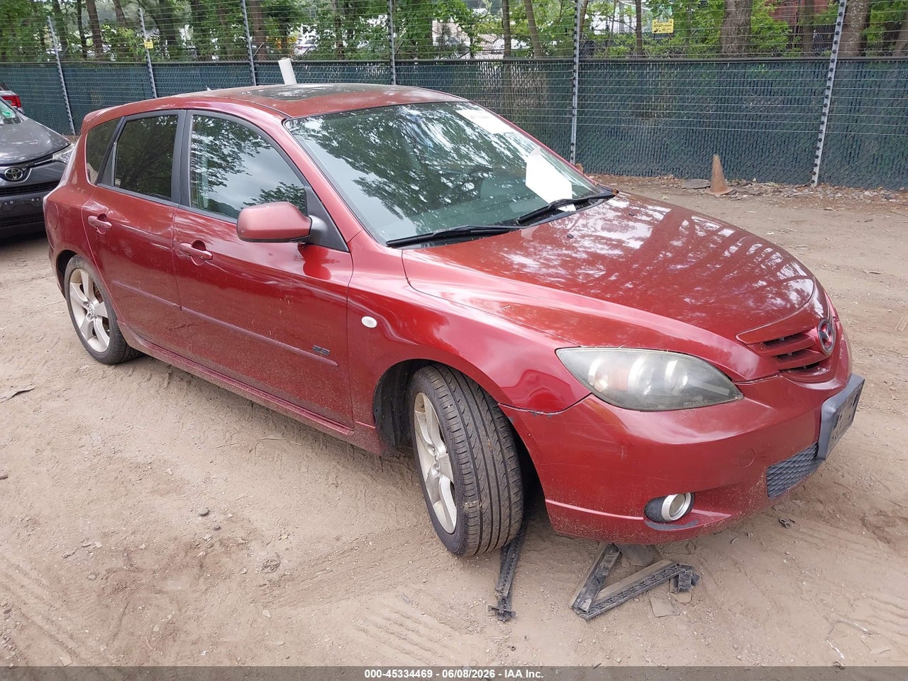 JM1BK143561****** · 2006 MAZDA MAZDA3 S