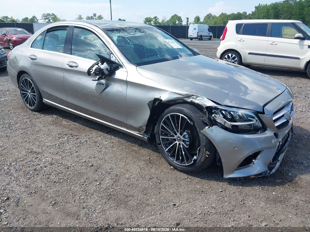 W1KWF8DB1LR****** · 2020 MERCEDES-BENZ C 300