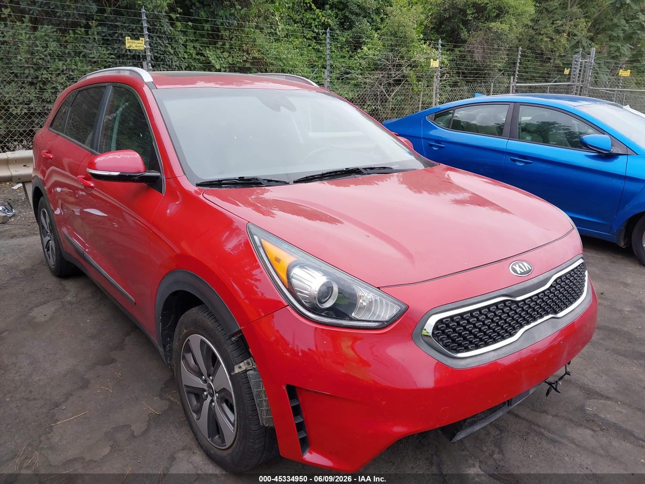KNDCC3LC3H5****** · 2017 KIA NIRO EX
