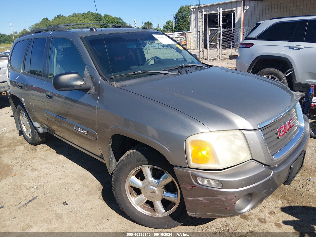 1GKDT13SX52****** · 2005 GMC ENVOY SLE