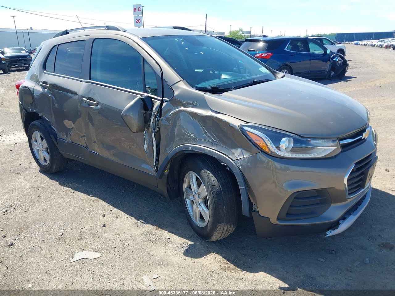 KL7CJPSB6MB****** · 2021 CHEVROLET TRAX AWD LT