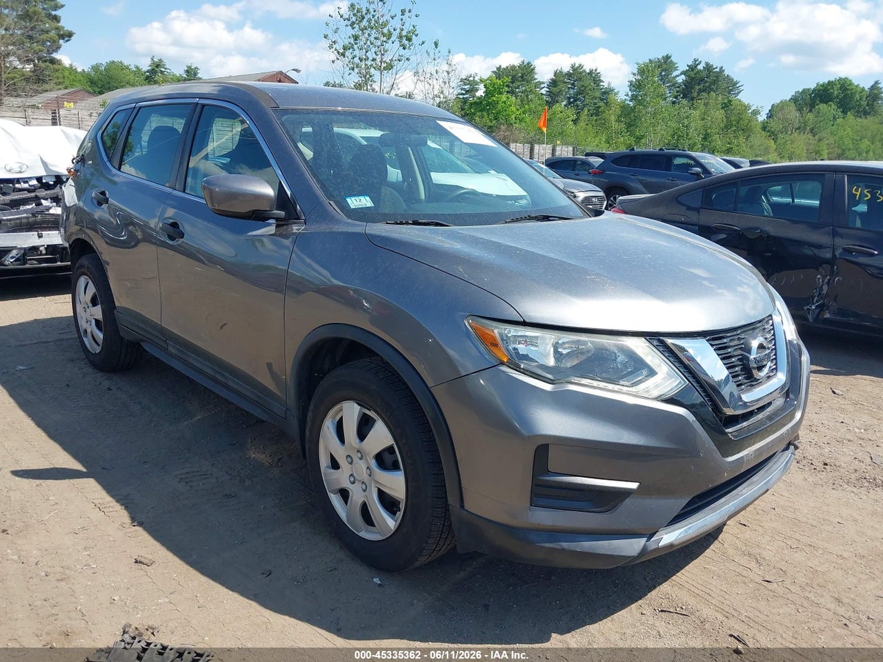 5N1AT2MV9HC****** · 2017 NISSAN ROGUE S