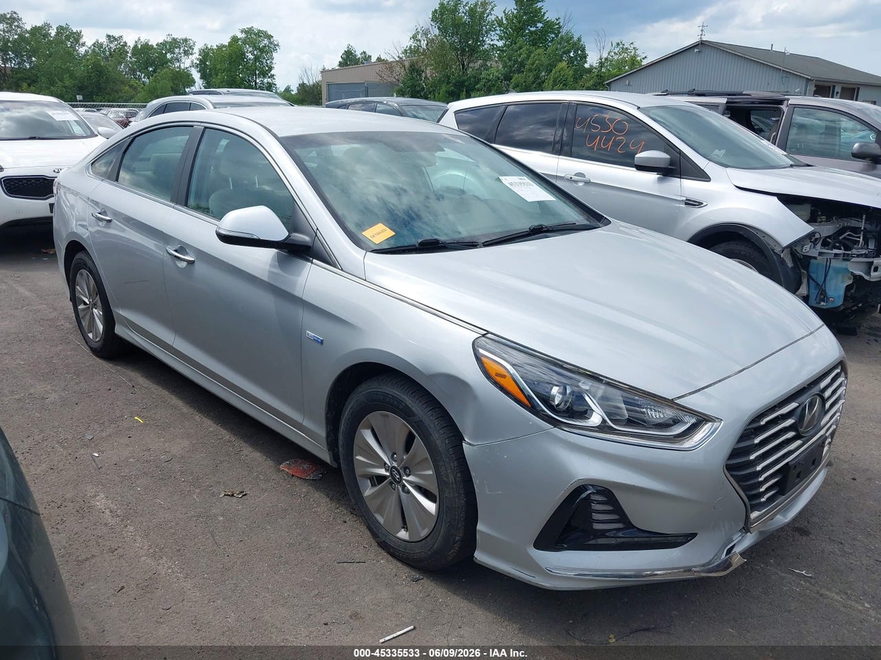 KMHE24L34KA****** · 2019 HYUNDAI SONATA HYBRID SE