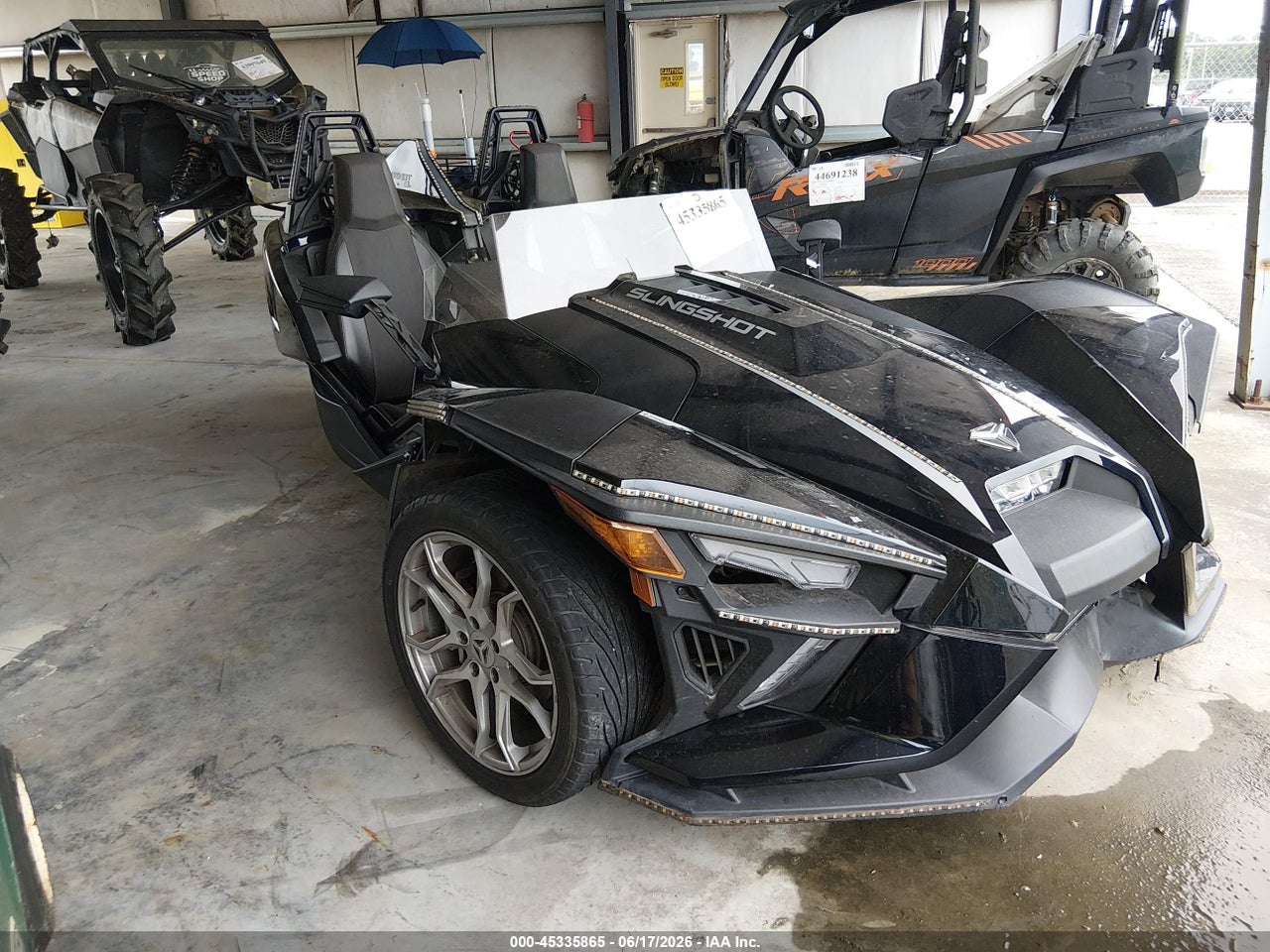 57XAAPHD8M8****** · 2021 POLARIS SLINGSHOT