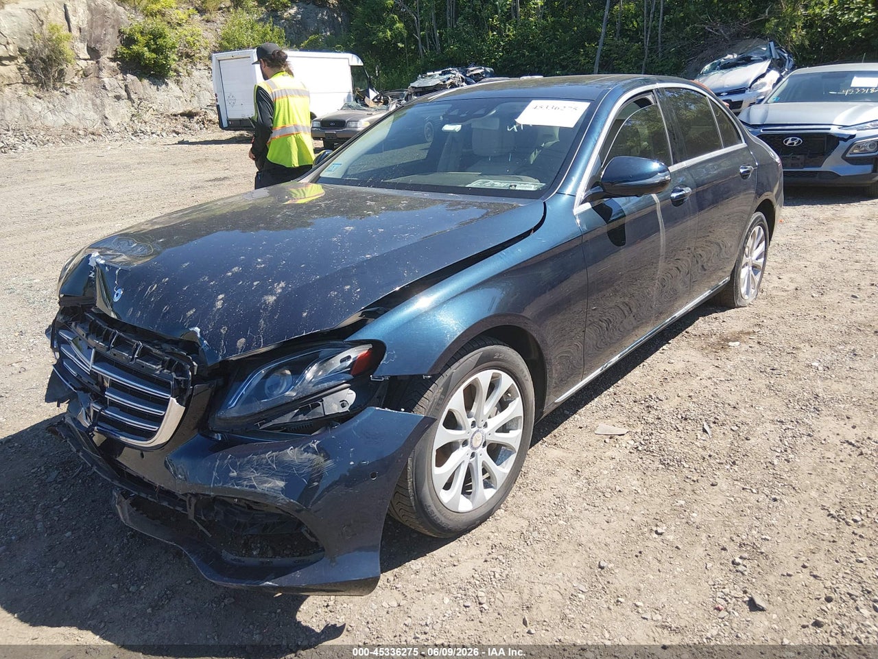 2017 MERCEDES-BENZ E 300   · 2/11