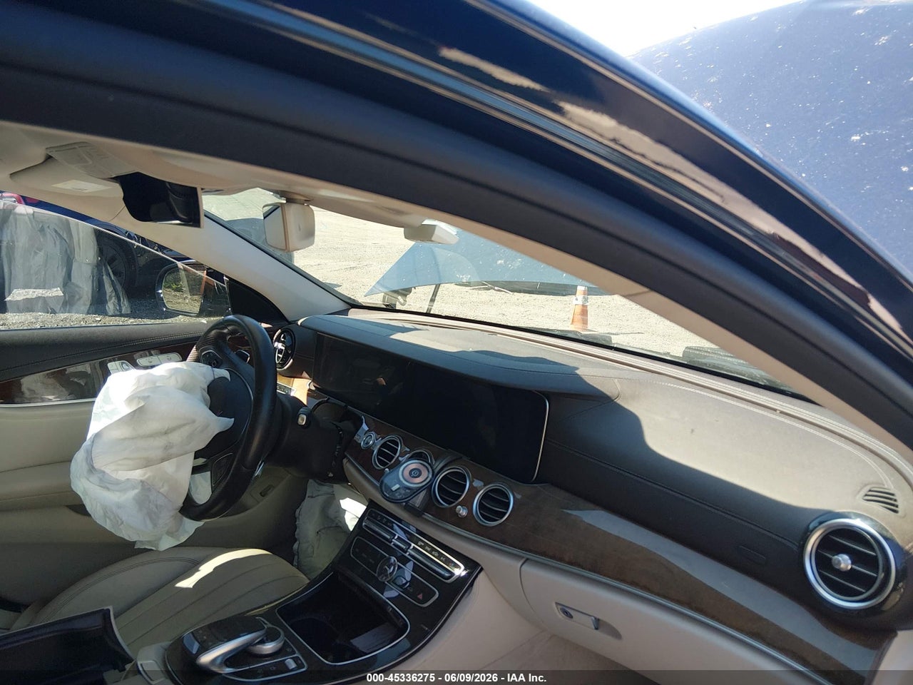 2017 MERCEDES-BENZ E 300   · 5/11