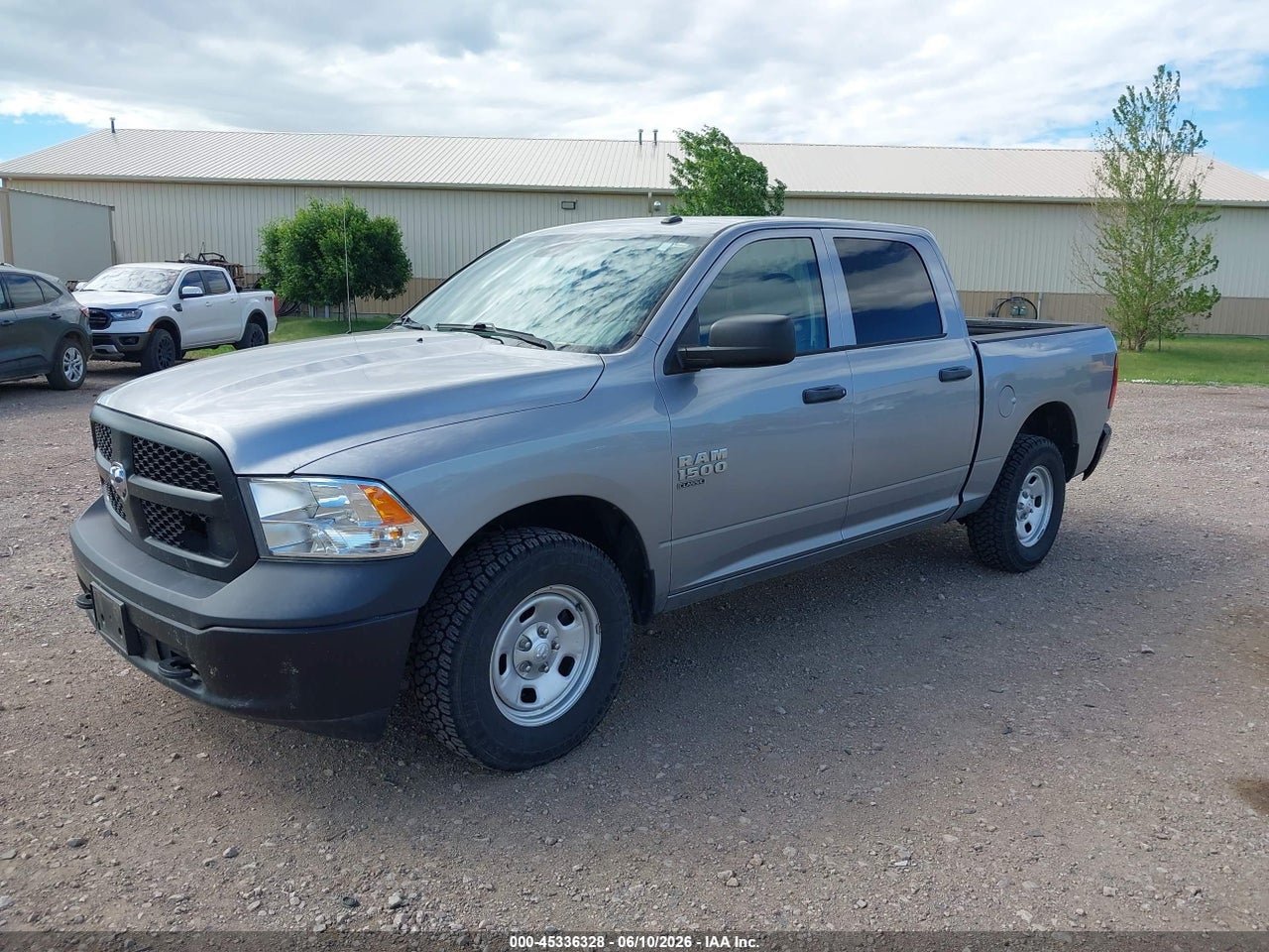 2019 RAM 1500 CLASSIC TRADESMAN  4X4 5'7 BOX · 2/11