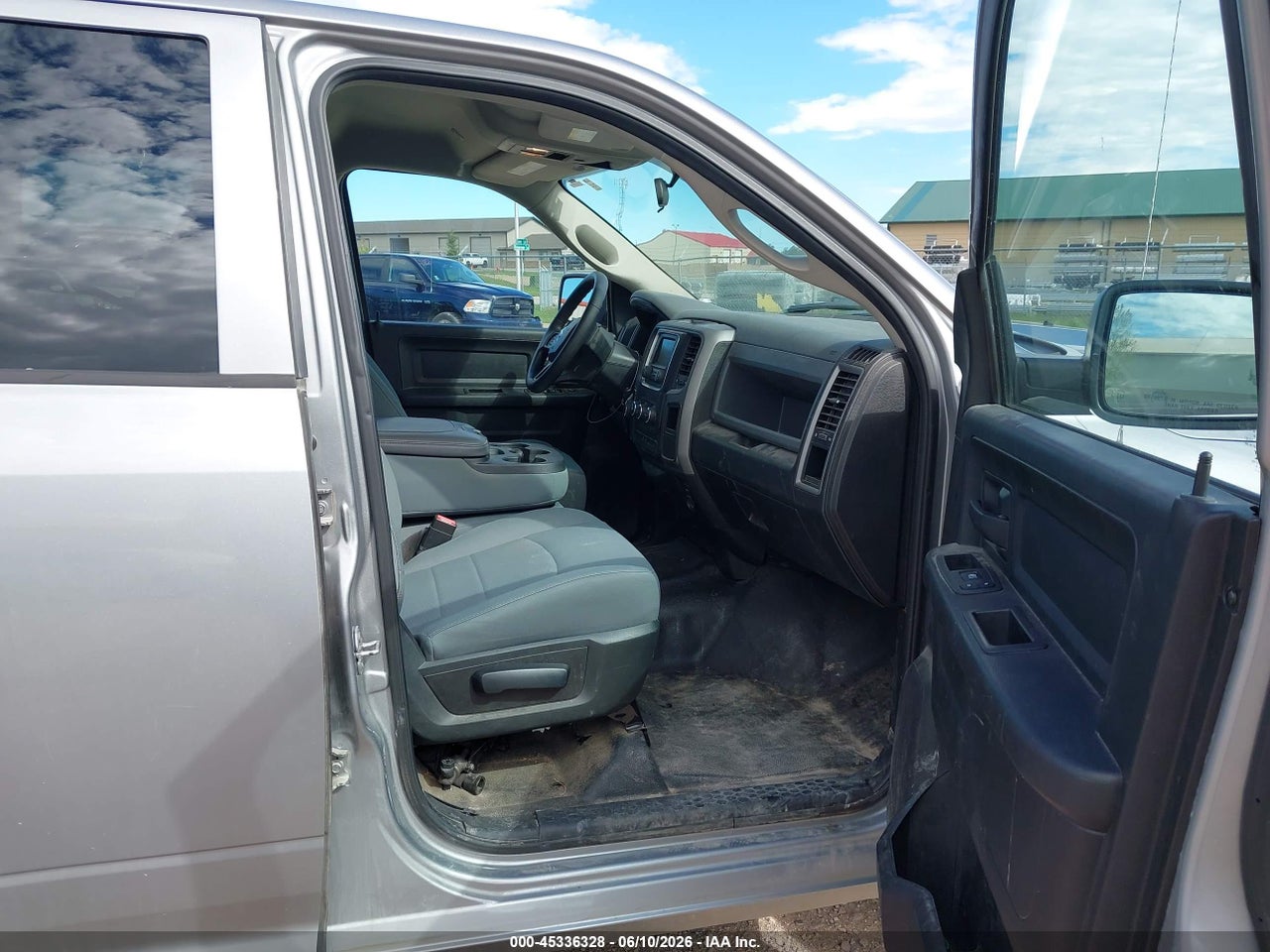2019 RAM 1500 CLASSIC TRADESMAN  4X4 5'7 BOX · 5/11