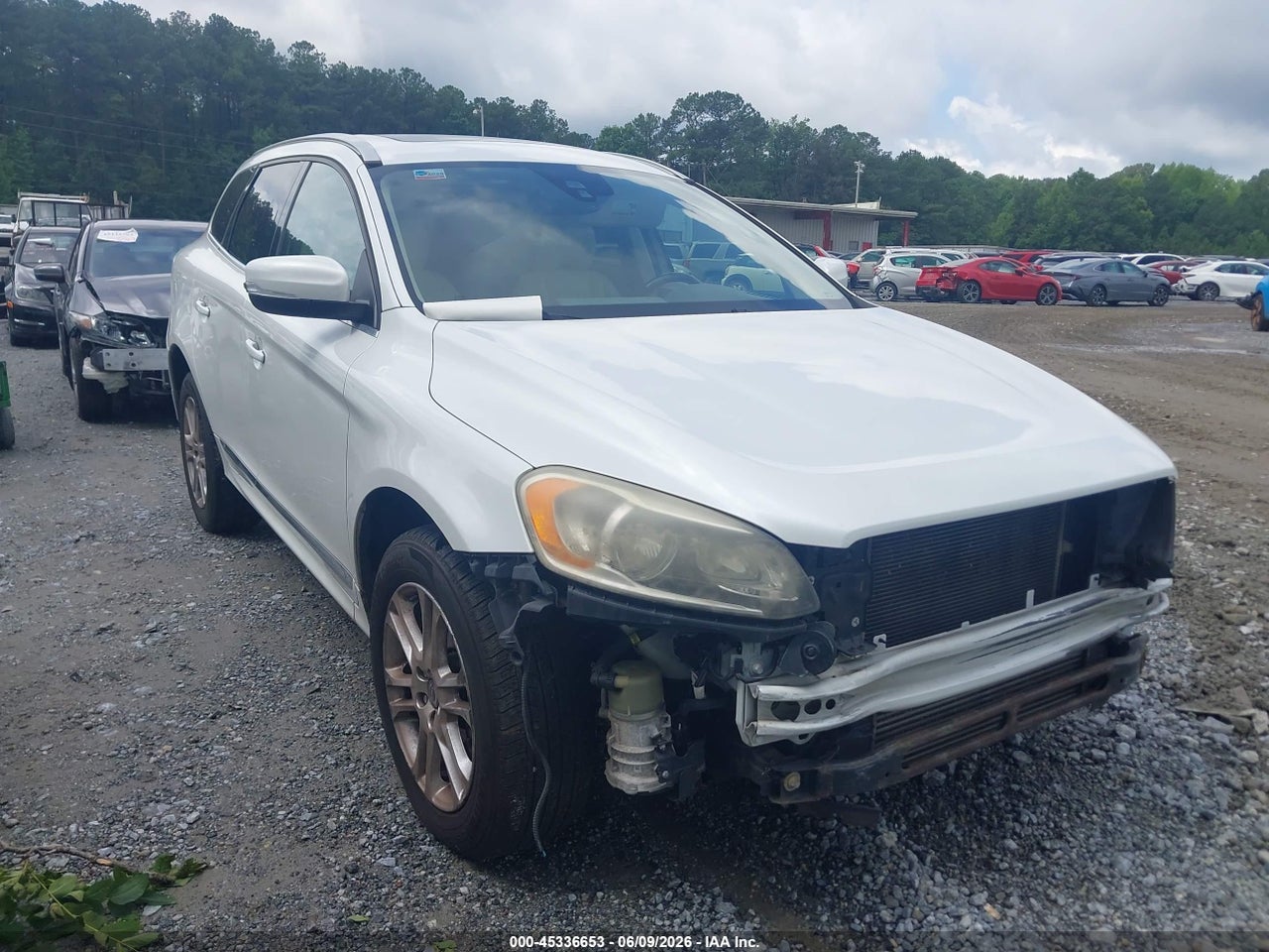 YV4612RK9F2****** · 2015 VOLVO XC60 T5/T5 PREMIER