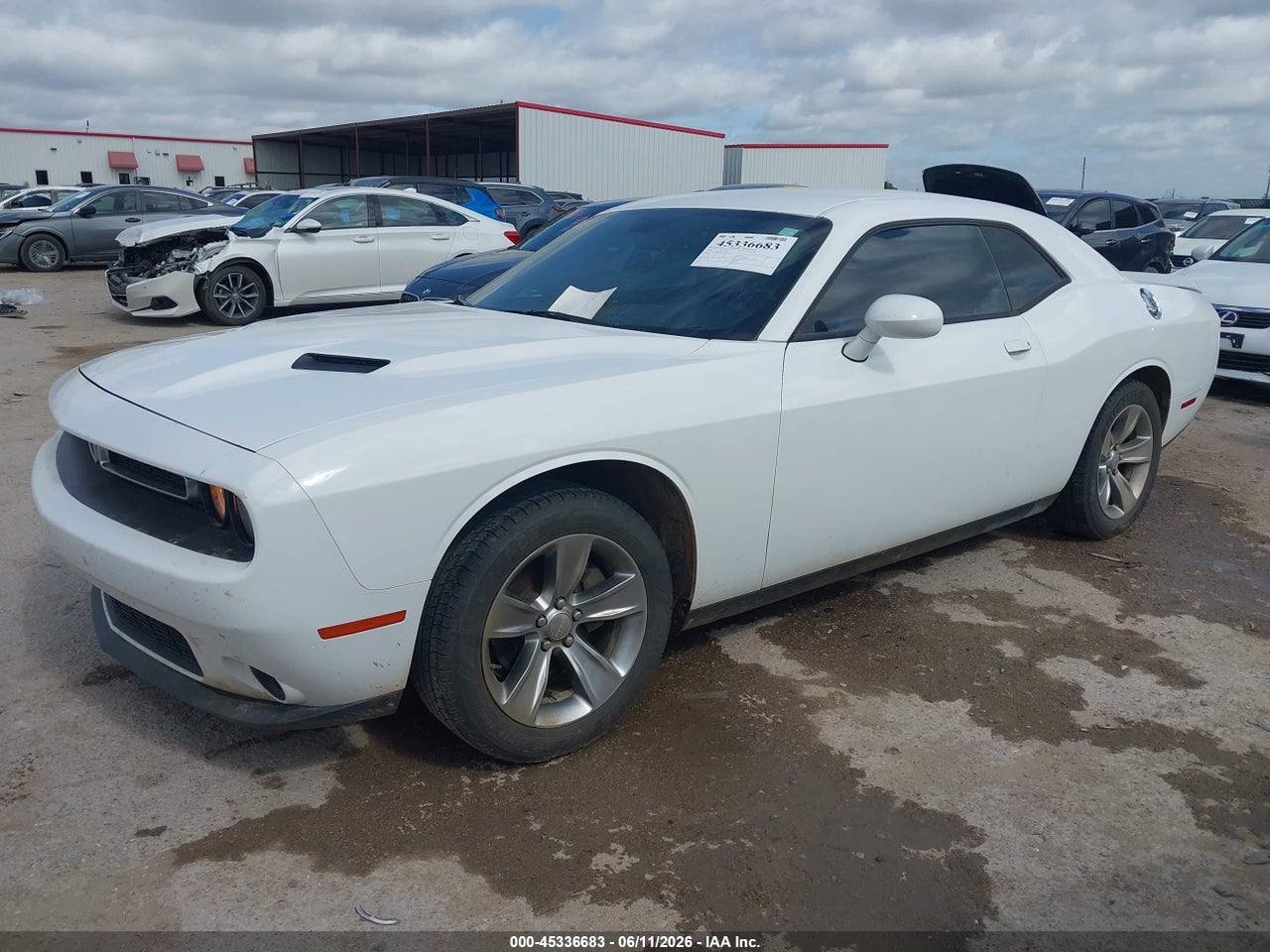 2016 DODGE CHALLENGER SXT · 2/11