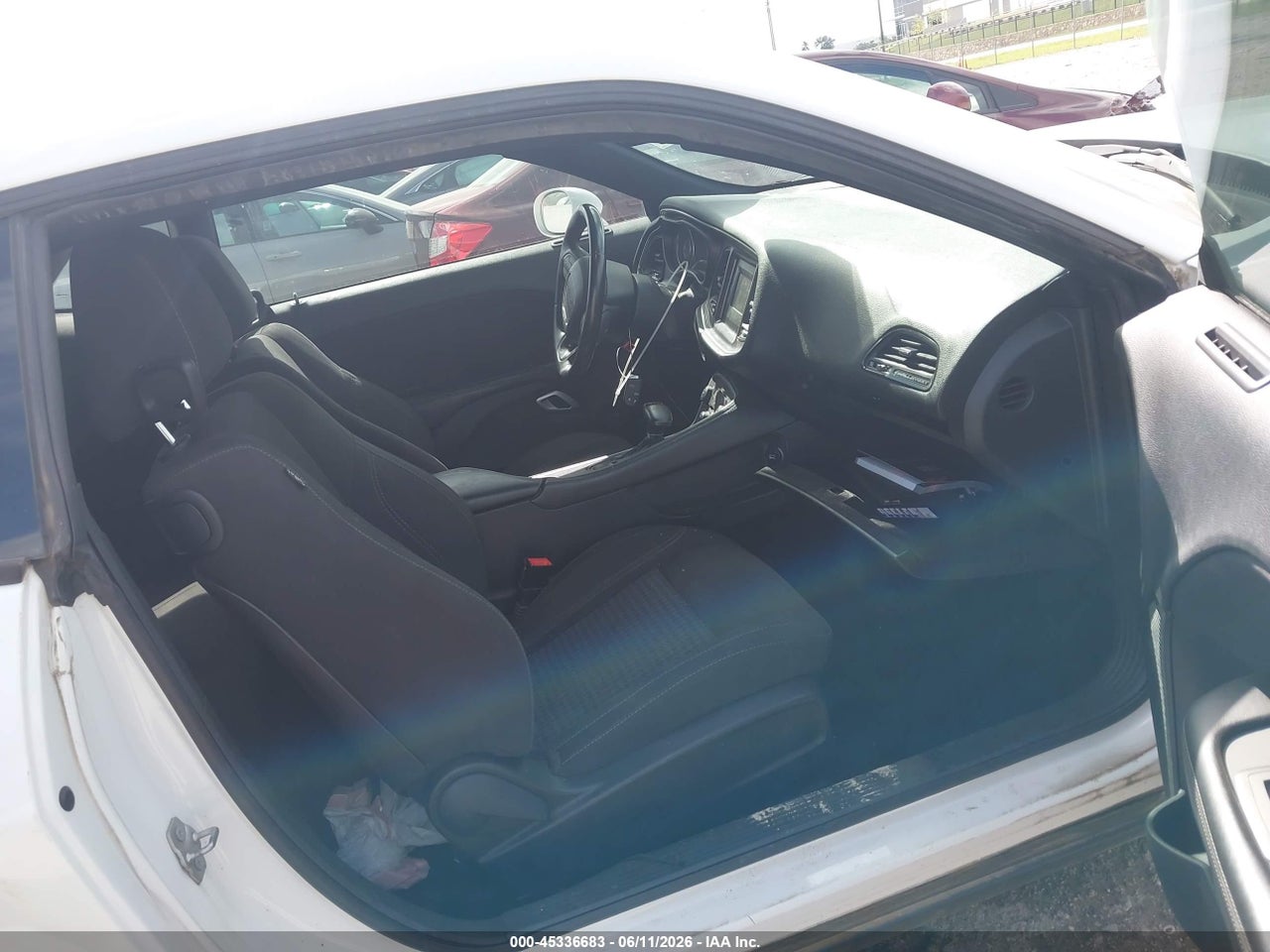 2016 DODGE CHALLENGER SXT · 5/11