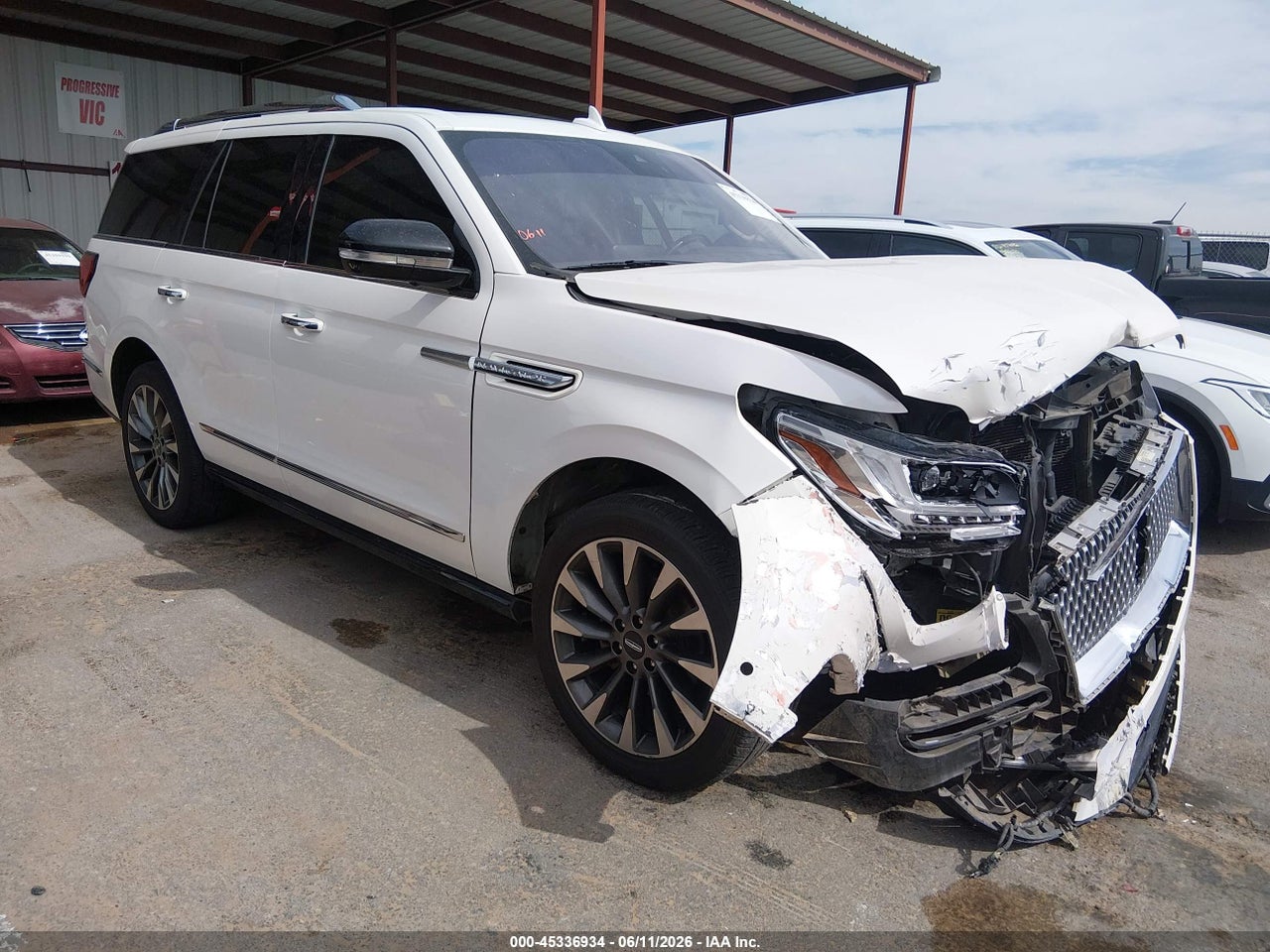 5LMJJ2HT9KE****** · 2019 LINCOLN NAVIGATOR SELECT
