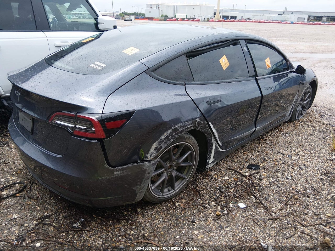 2021 TESLA MODEL 3 STANDARD RANGE PLUS REAR-WHEEL DRIVE · 4/10