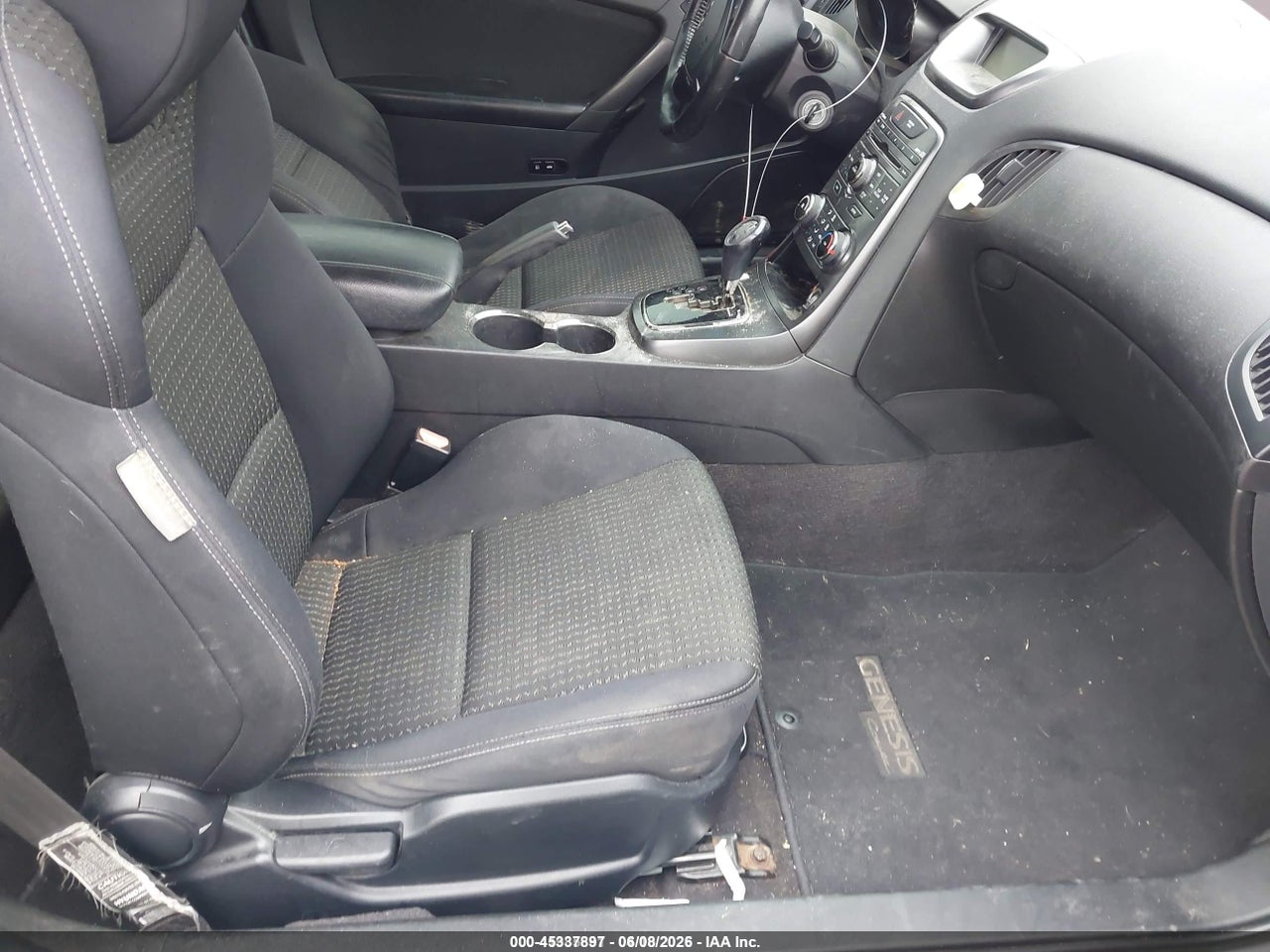 2011 HYUNDAI GENESIS 2.0T · 5/8