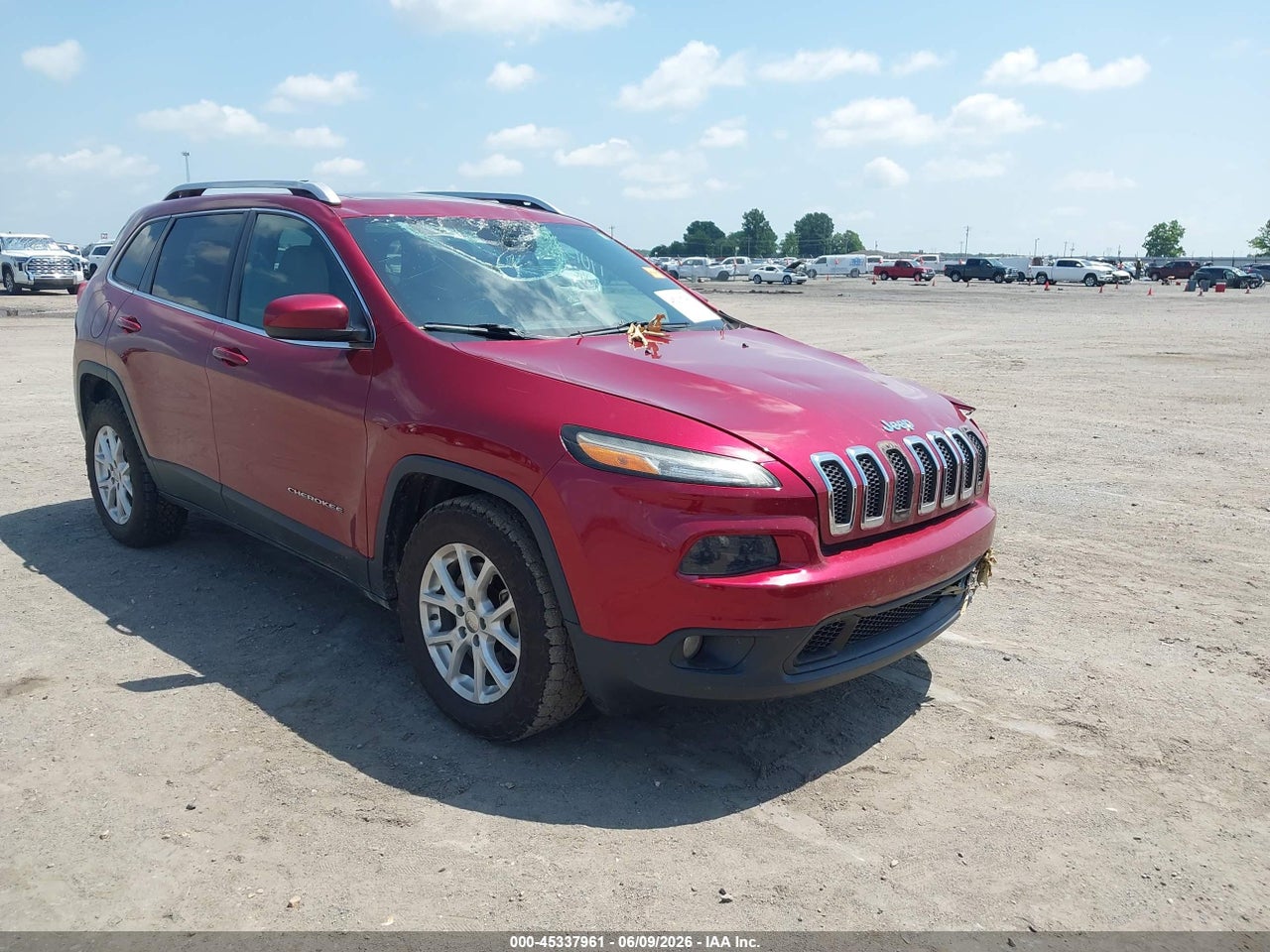 1C4PJMCS4GW****** · 2016 JEEP CHEROKEE LATITUDE