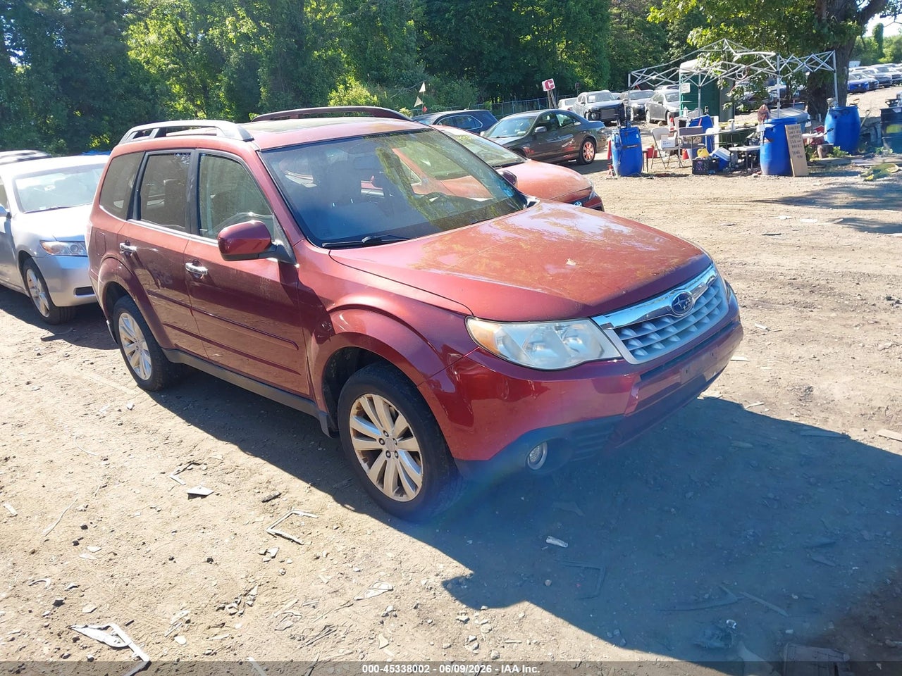 JF2SHADC8DH****** · 2013 SUBARU FORESTER 2.5X PREMIUM