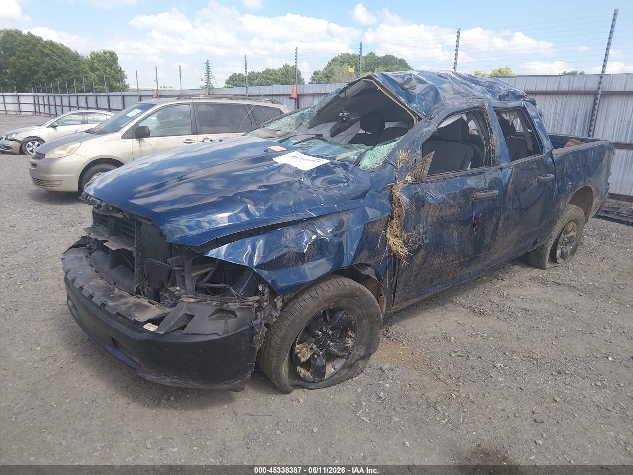 2023 RAM 1500 CLASSIC TRADESMAN  4X4 5'7 BOX · 6/11